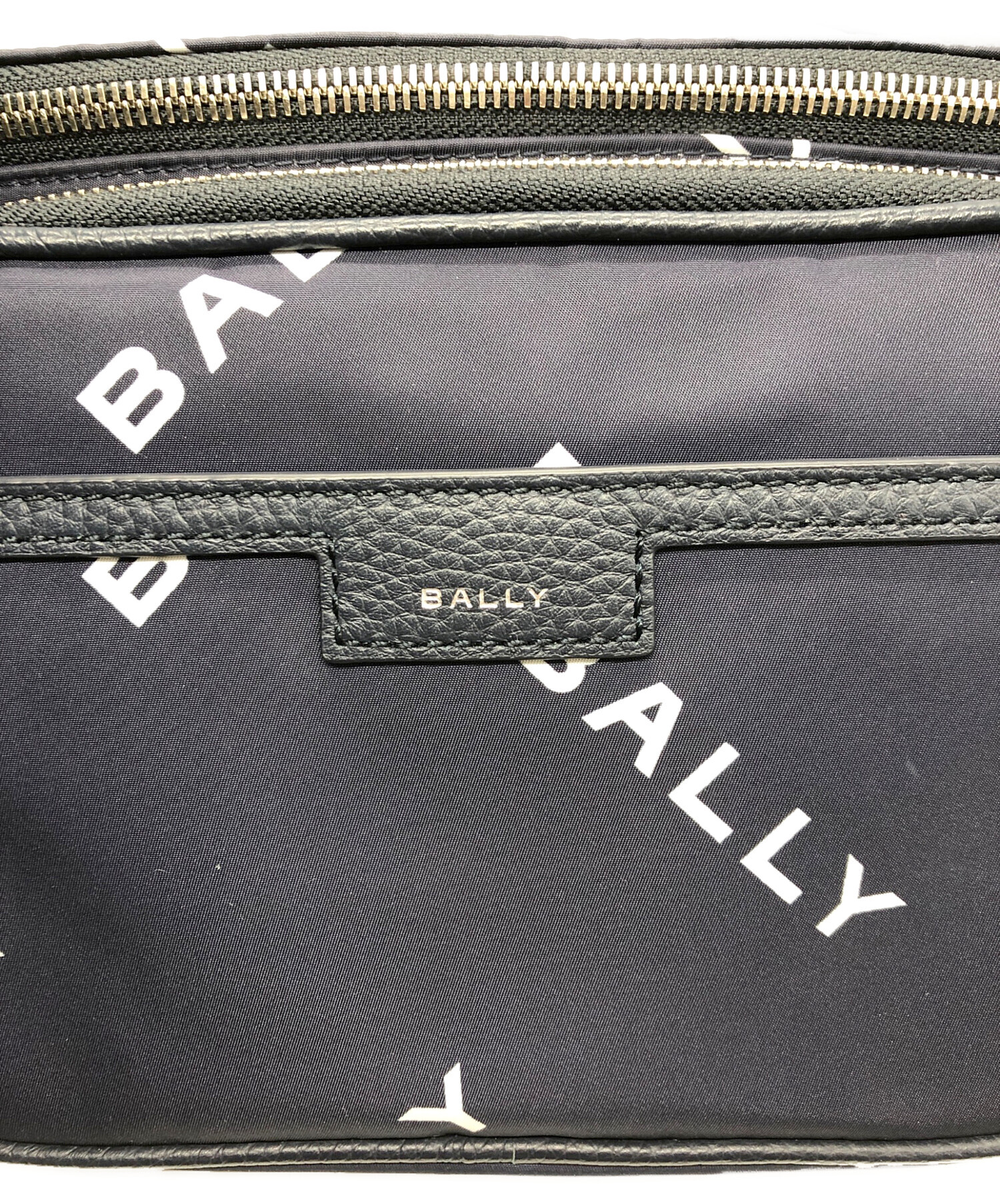 中古・古着通販】BALLY (バリー) ナイロンボディーバッグ ネイビー