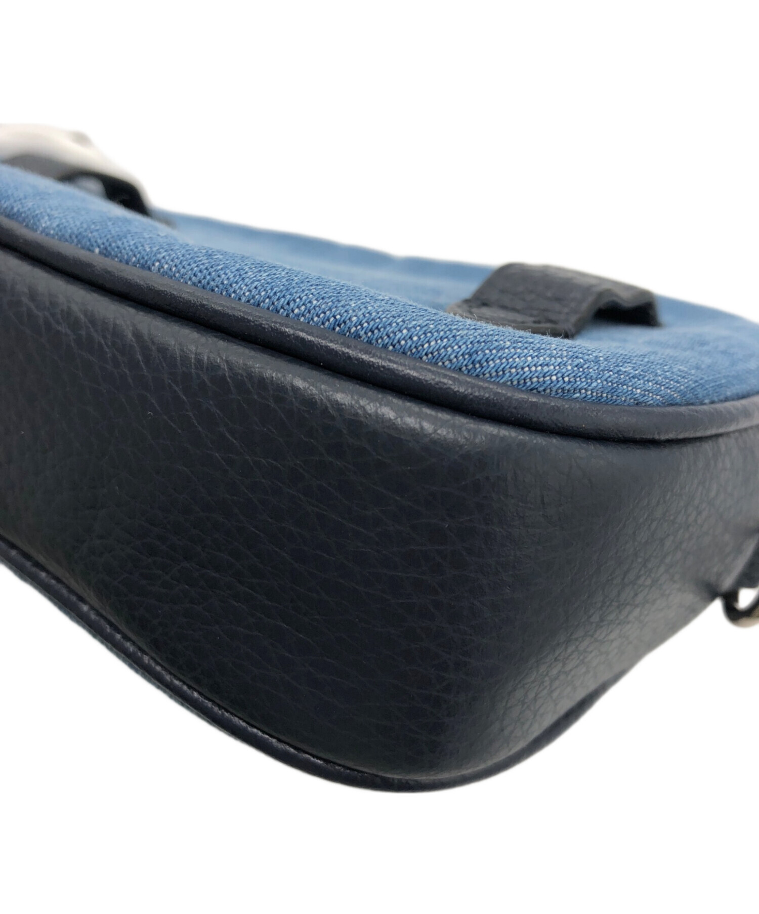 新品未使用　COACH ネイビー ショルダーバッグ 中古・古着通販】COACH (コーチ) ショルダーバッグ ネイビー｜ブランド