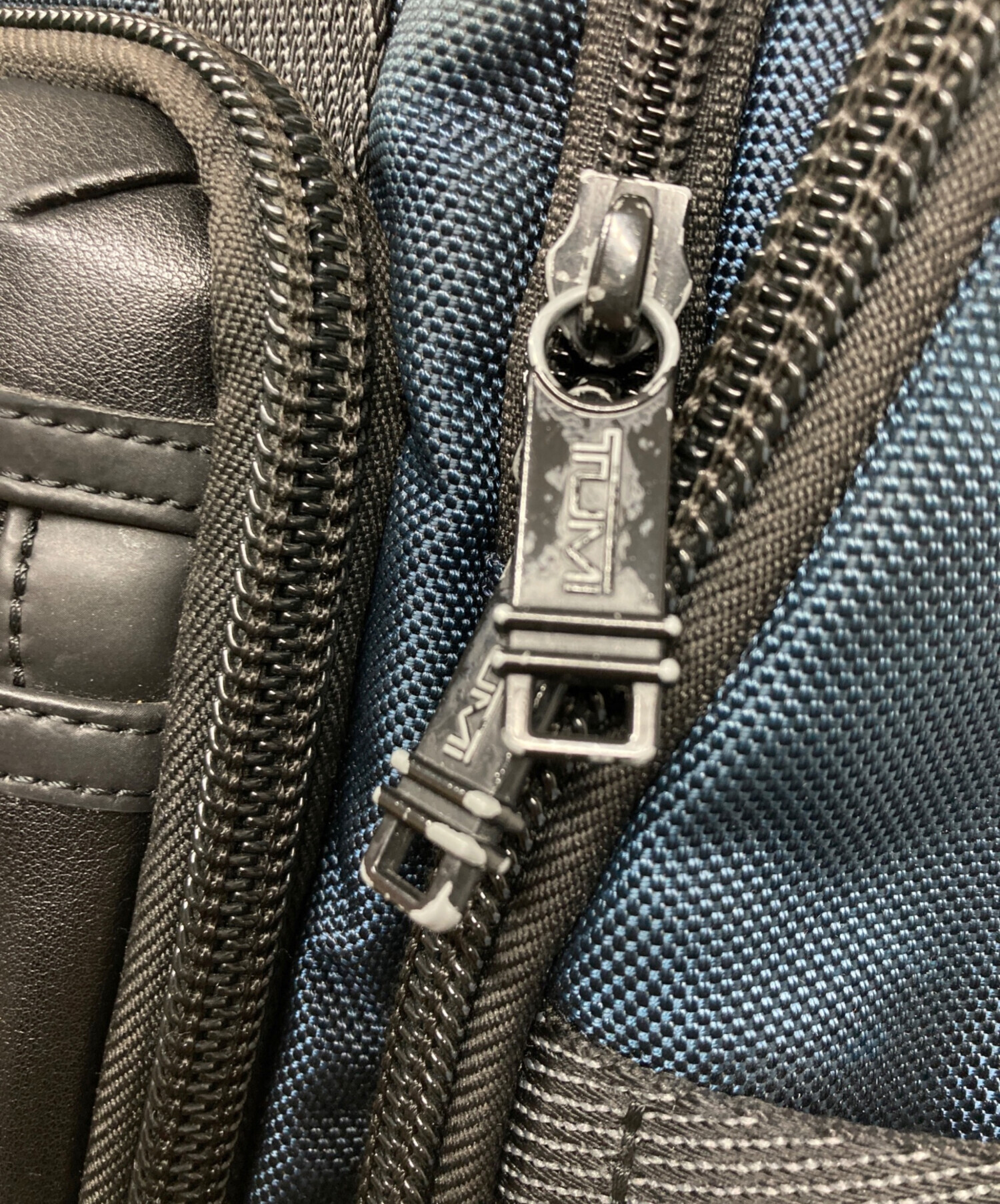 中古・古着通販】TUMI (トゥミ) Alpha Bravo ブラック×ネイビー