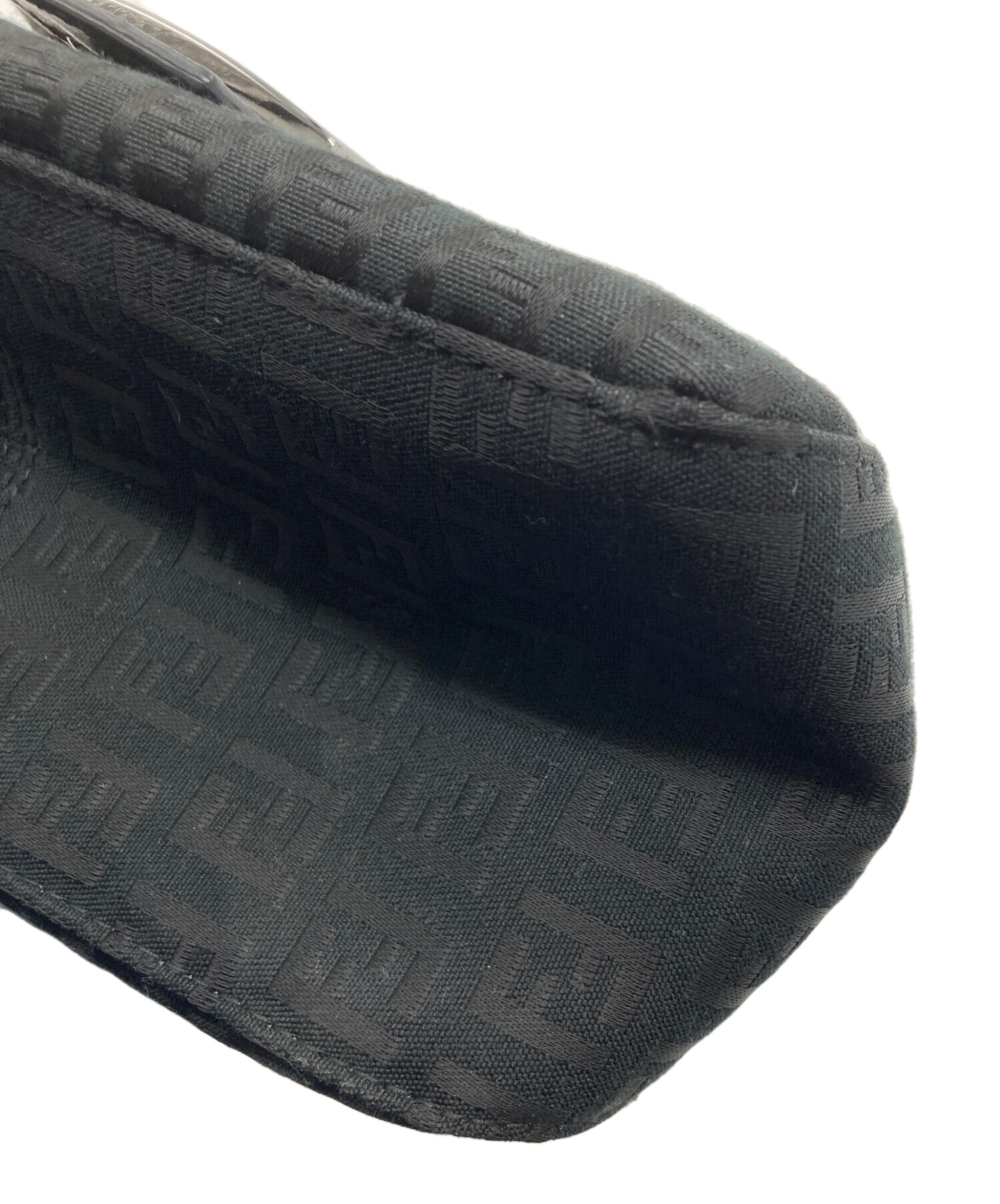 中古・古着通販】FENDI (フェンディ) ミニマンバケットバッグ ブラック