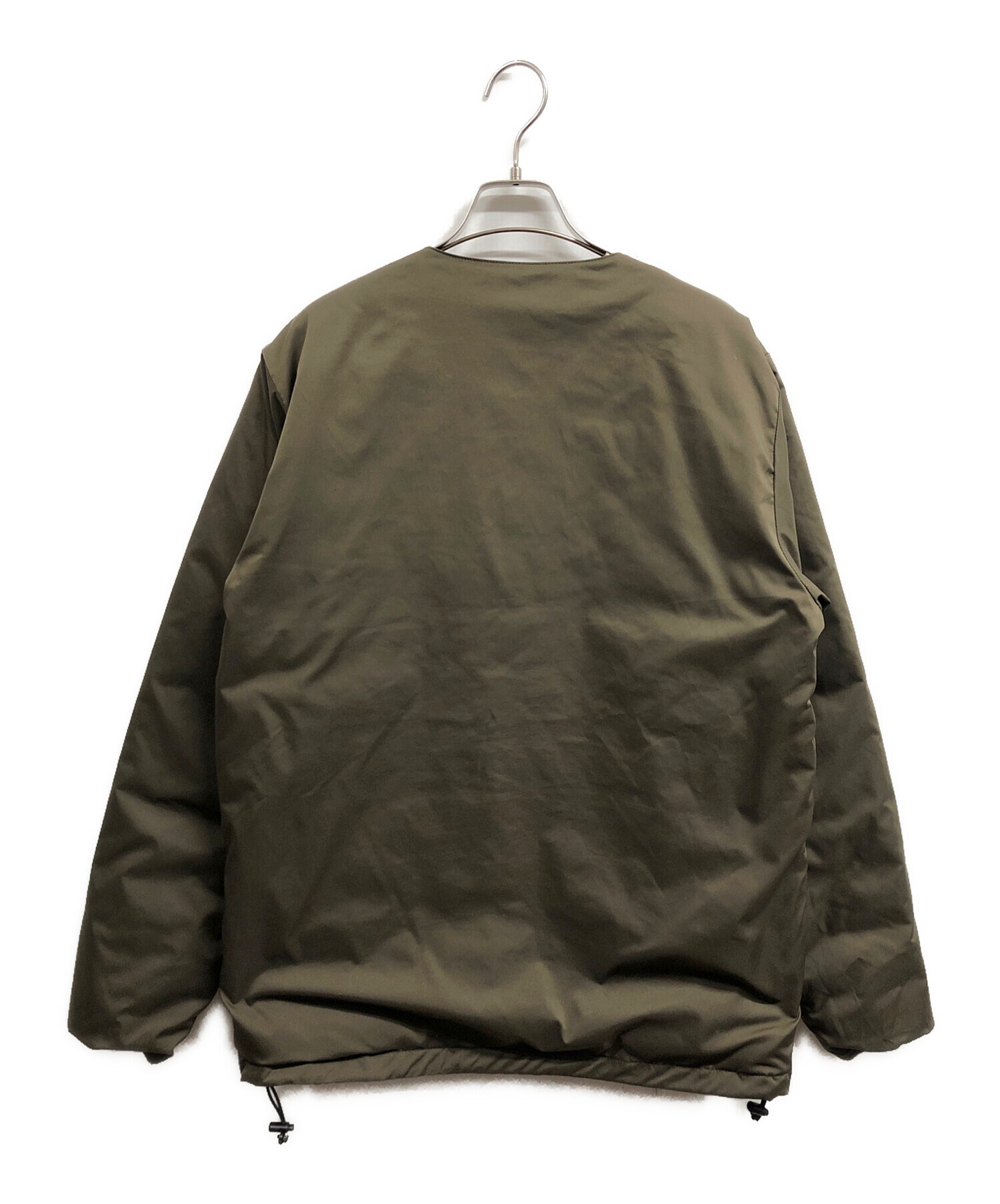中古・古着通販】NANGA (ナンガ) ノーカラーダウンジャケット カーキ 