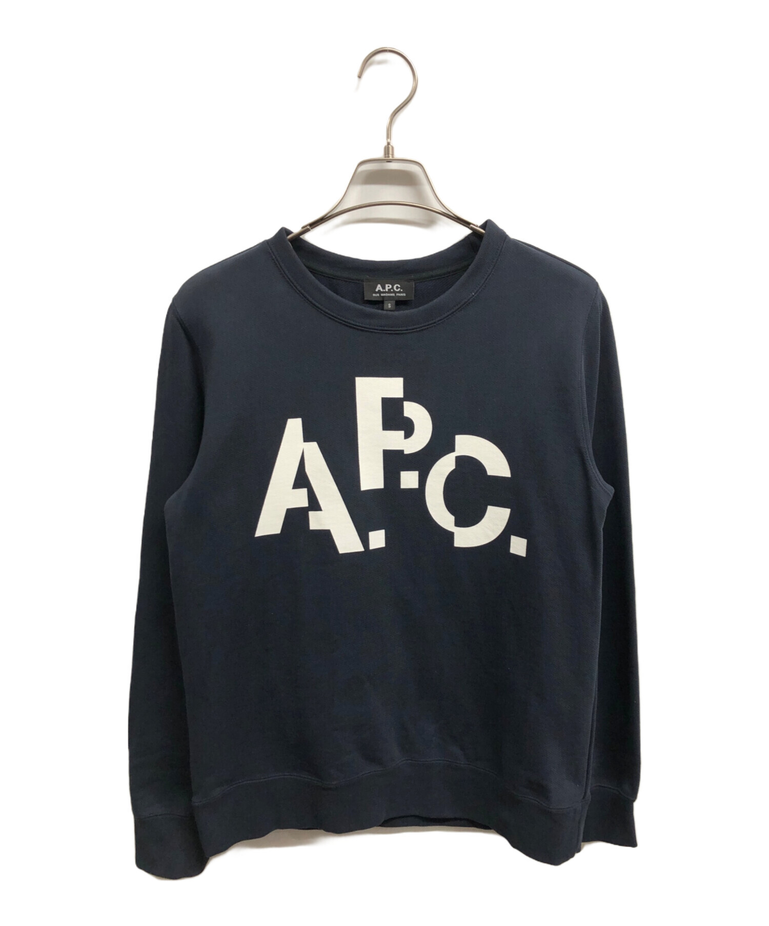中古・古着通販】A.P.C. (アーペーセー) ロゴプリントスウェット 中古・古着通販】A.P.C. (アーペーセー) ロゴプリントスウェット