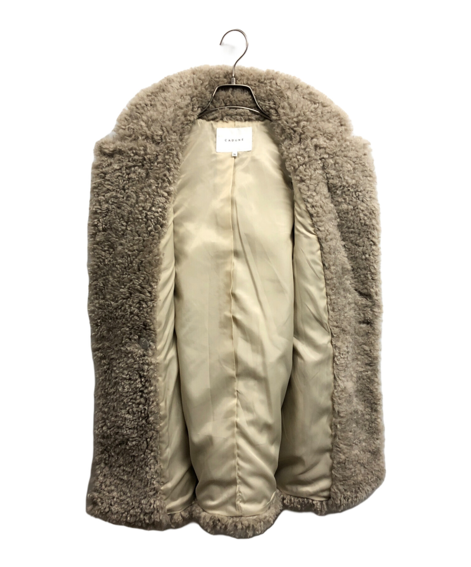 中古・古着通販】CADUNE (カデュネ) ボアジレ ベージュ サイズ 中古・古着通販】CADUNE (カデュネ) ボアジレ ベージュ サイズ