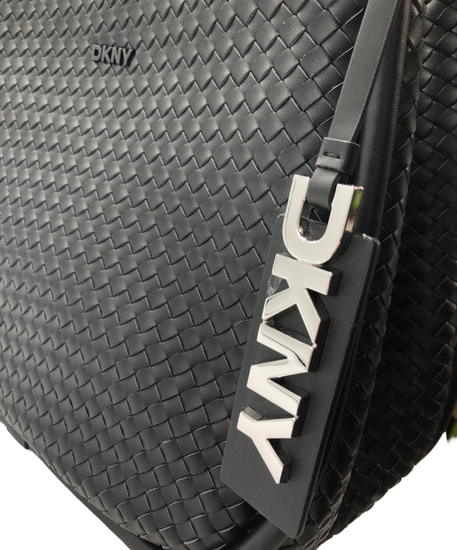 DKNY ダナキャランニューヨーク ショルダーウォレット  レザー/ DKNYロゴ   ブラック レディース / 240001198274 31180225_60697324_600.jpg