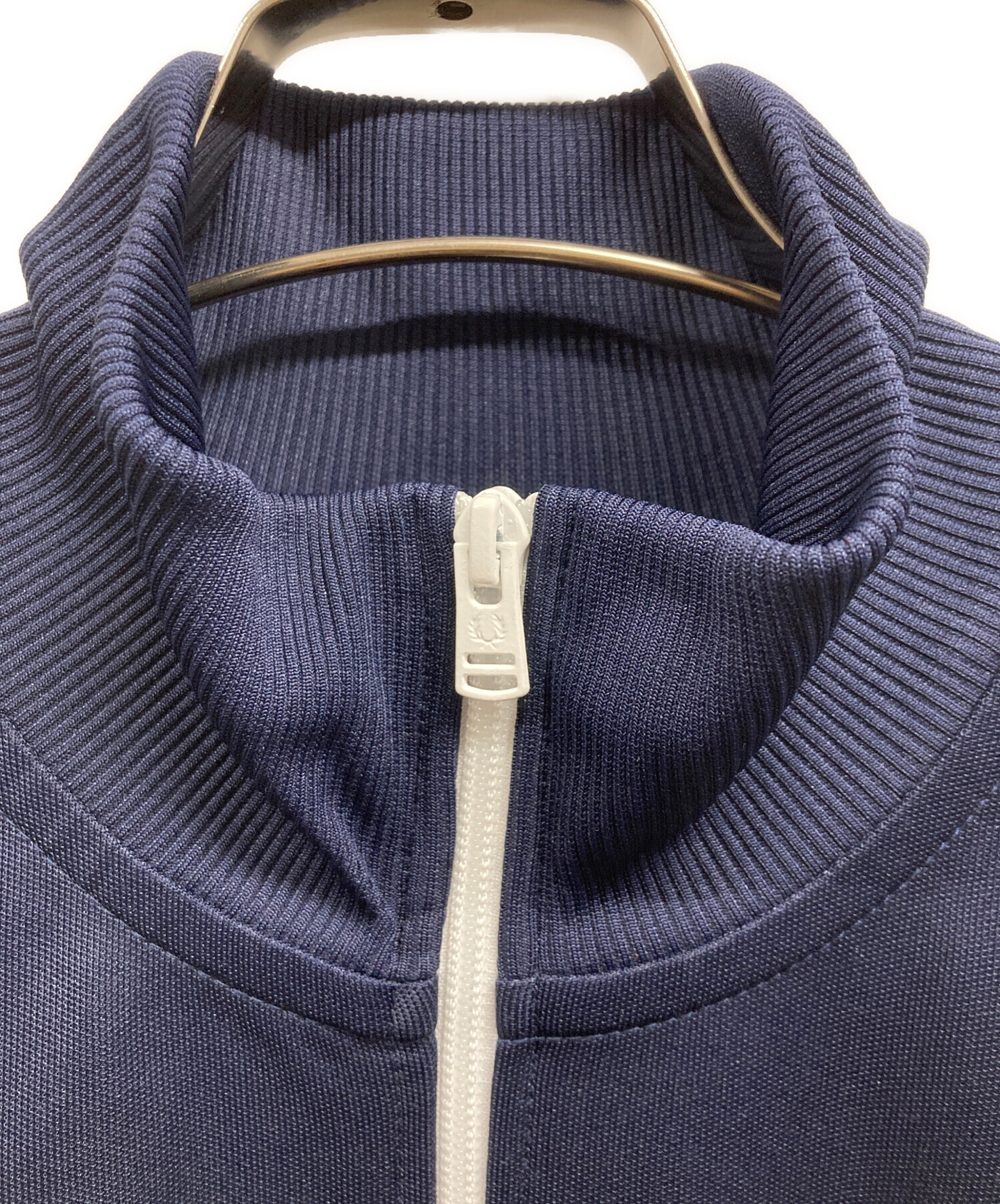 中古・古着通販】FRED PERRY (フレッドペリー) トラックジャケット 中古・古着通販】FRED PERRY (フレッドペリー) トラックジャケット