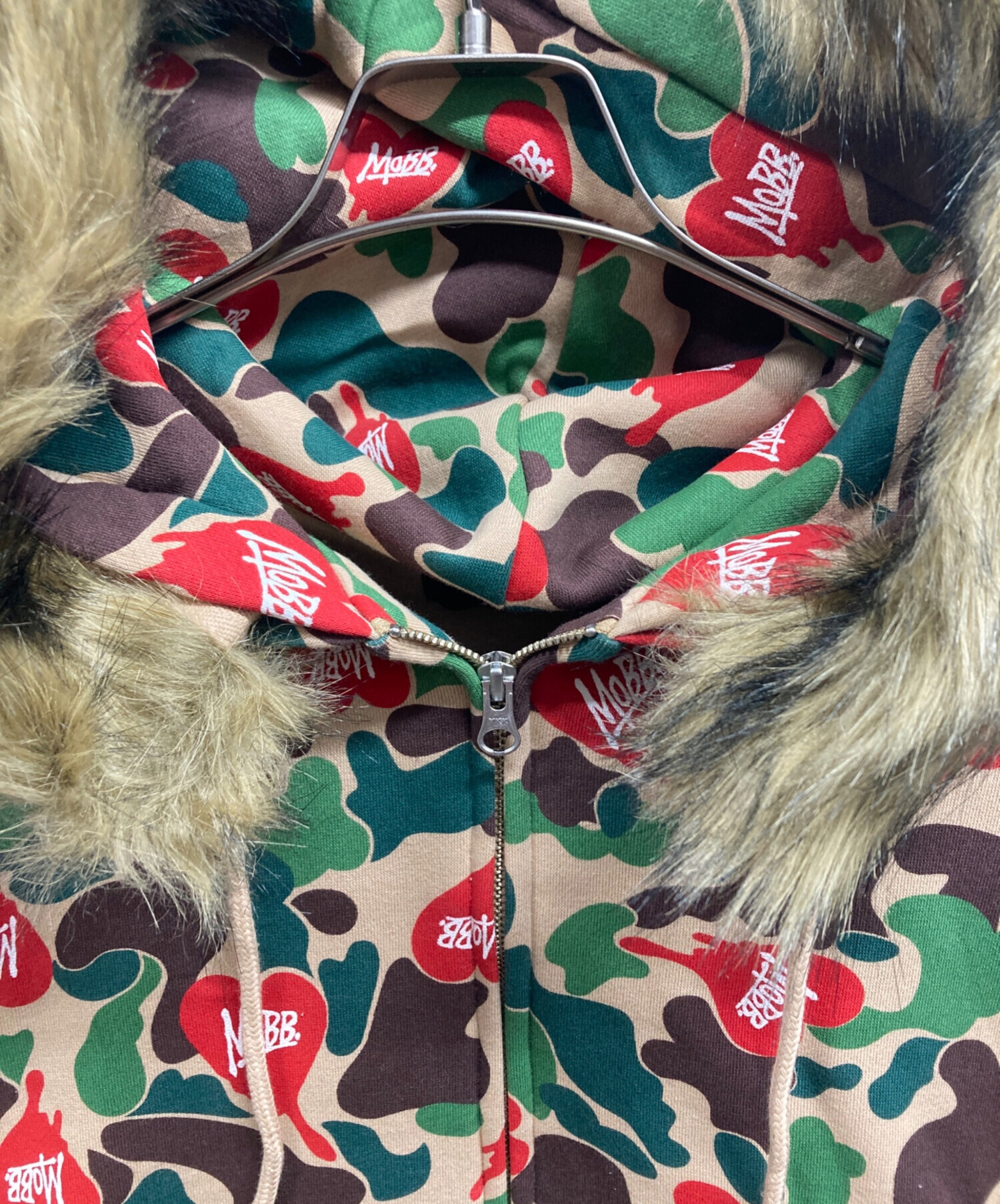 中古・古着通販】MoBB (モブ) HEART DRIP CAMO FUR ZIP HOODIE/MoBB 