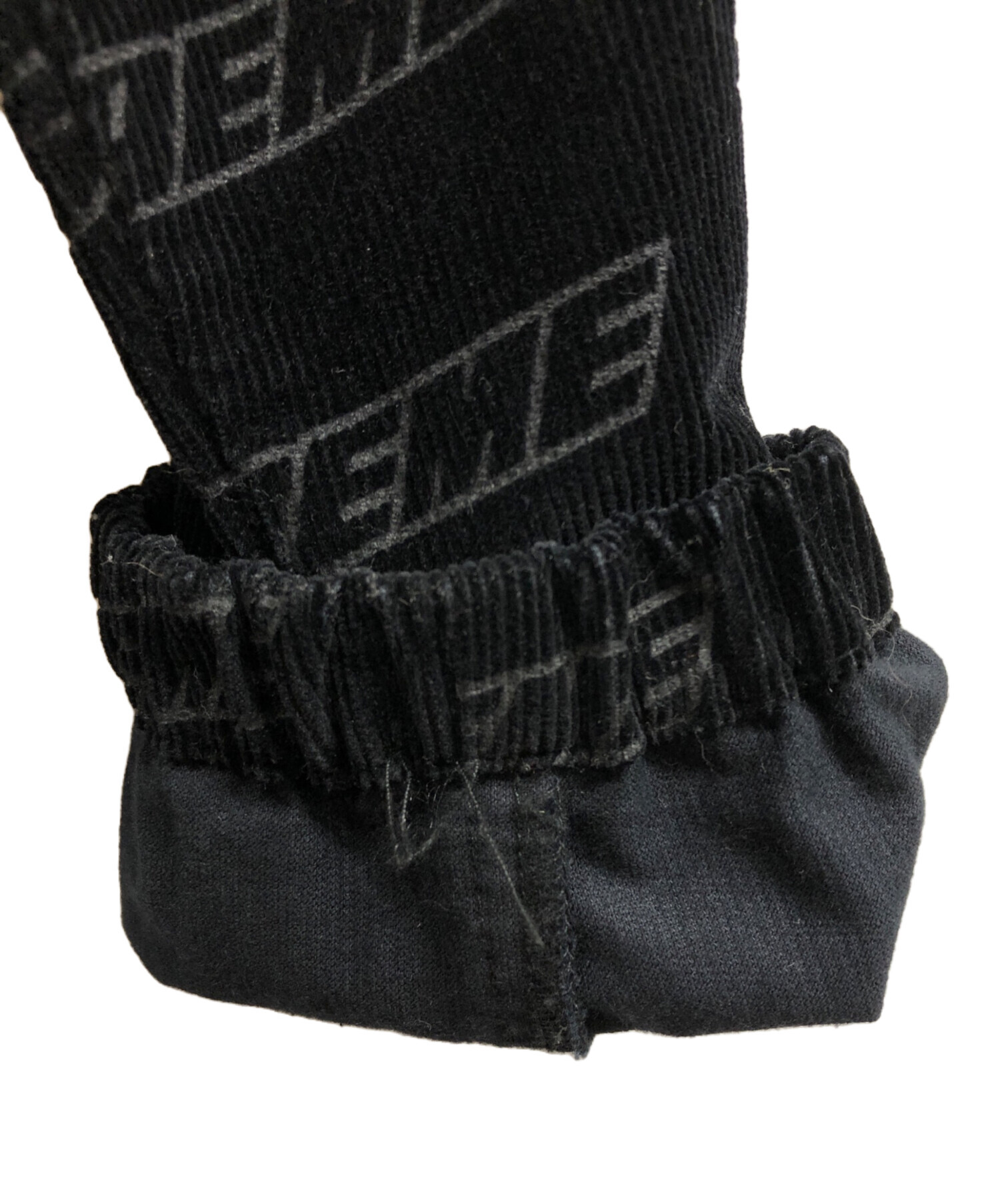 マイメロディ様 supreme シュプリーム18ss コーデュラテープロゴウエス 中古・古着通販】Supreme (シュプリーム) 18SS Debossed Logo Corduroy