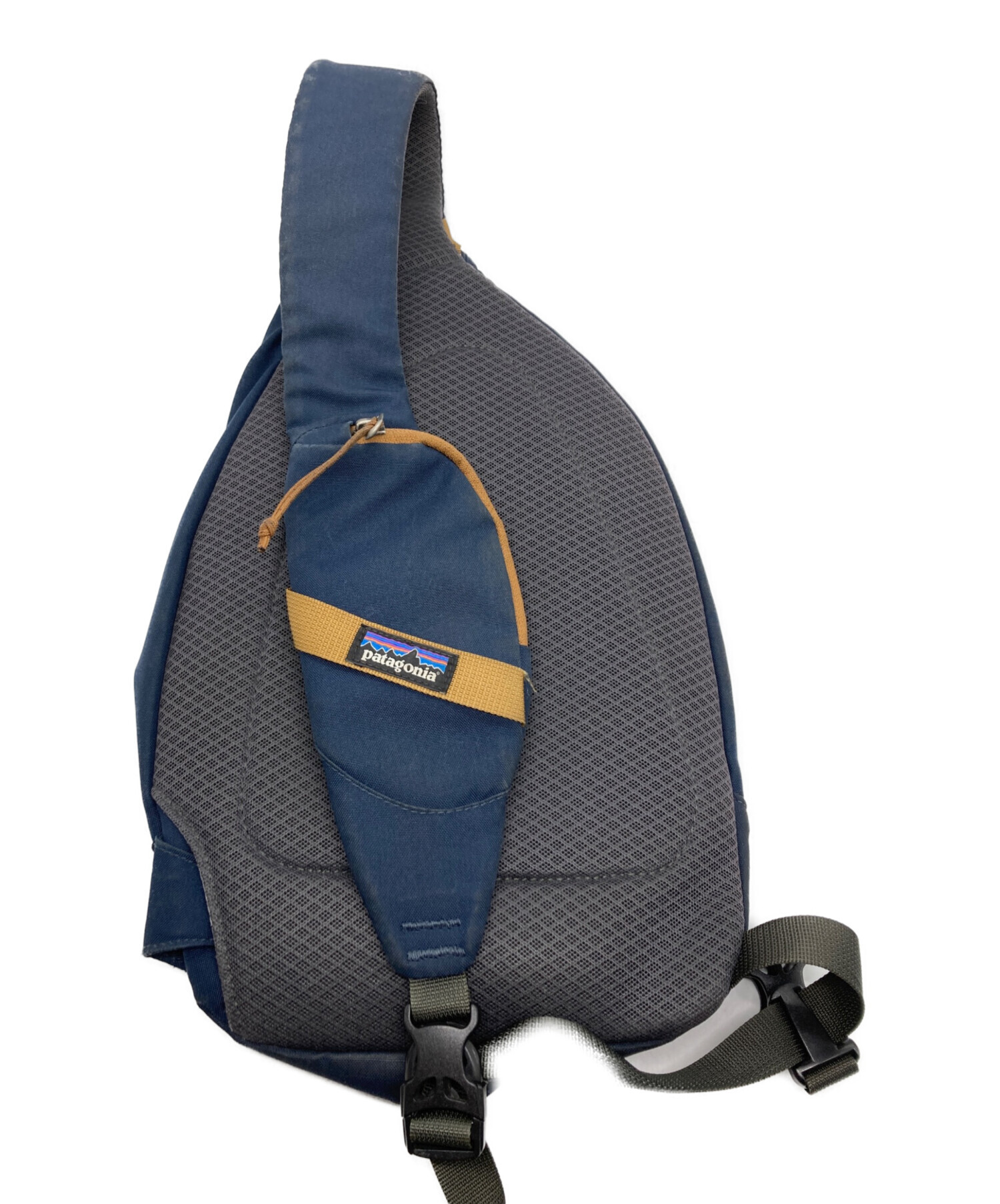 中古・古着通販】Patagonia (パタゴニア) アトムスリング 8Lバッグ