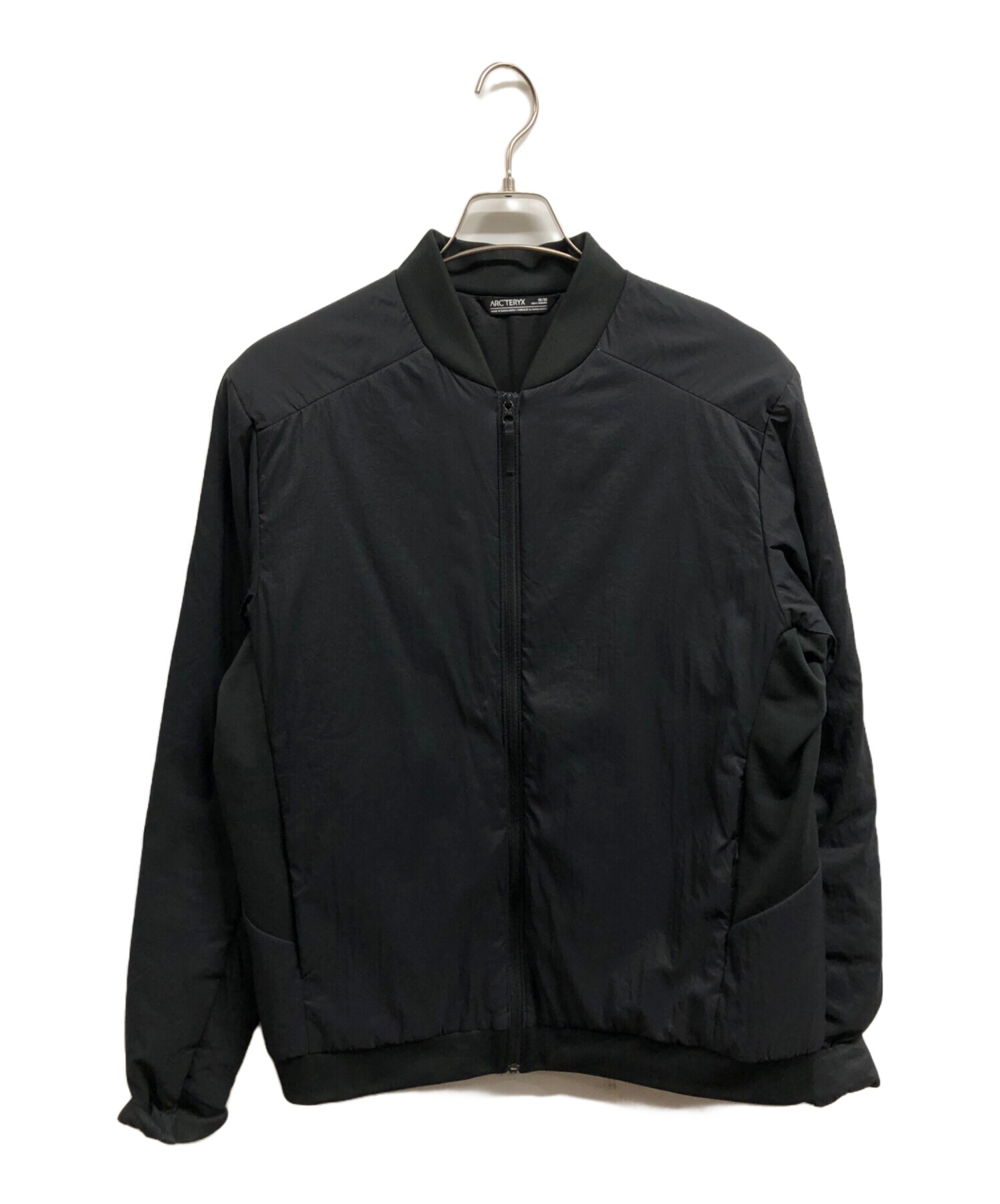 ARC'TERYX ナイロンパーカー 黒 ダーク 薄手 古着 ARC'TERYX ナイロン