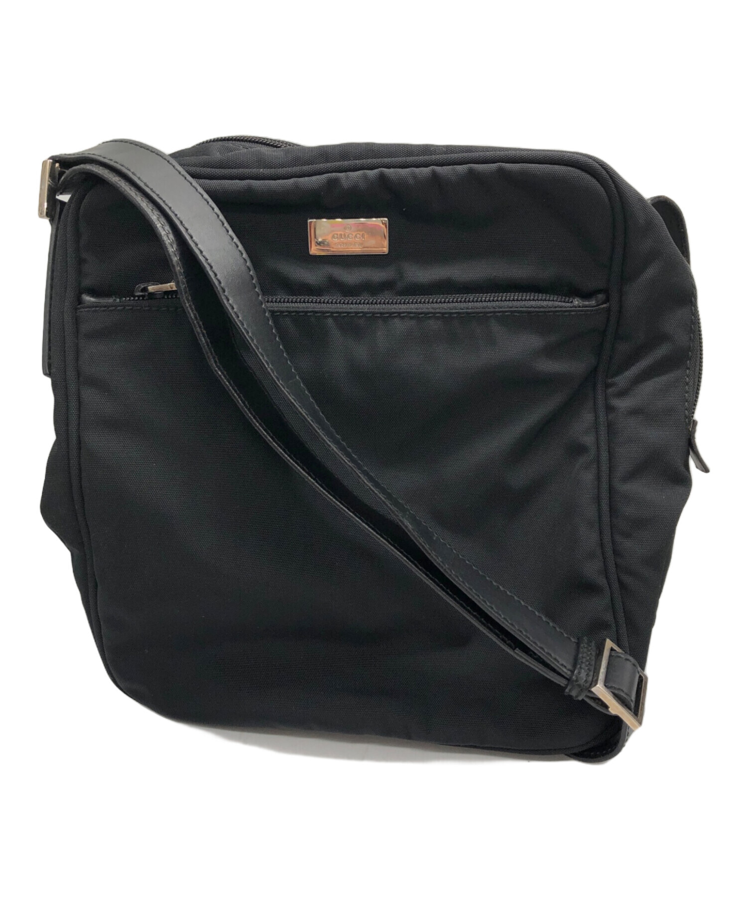 GUCCI ショルダーバッグ　ななめがけバッグ 中古・古着通販】GUCCI (グッチ) ショルダーバッグ ブラック｜ブランド