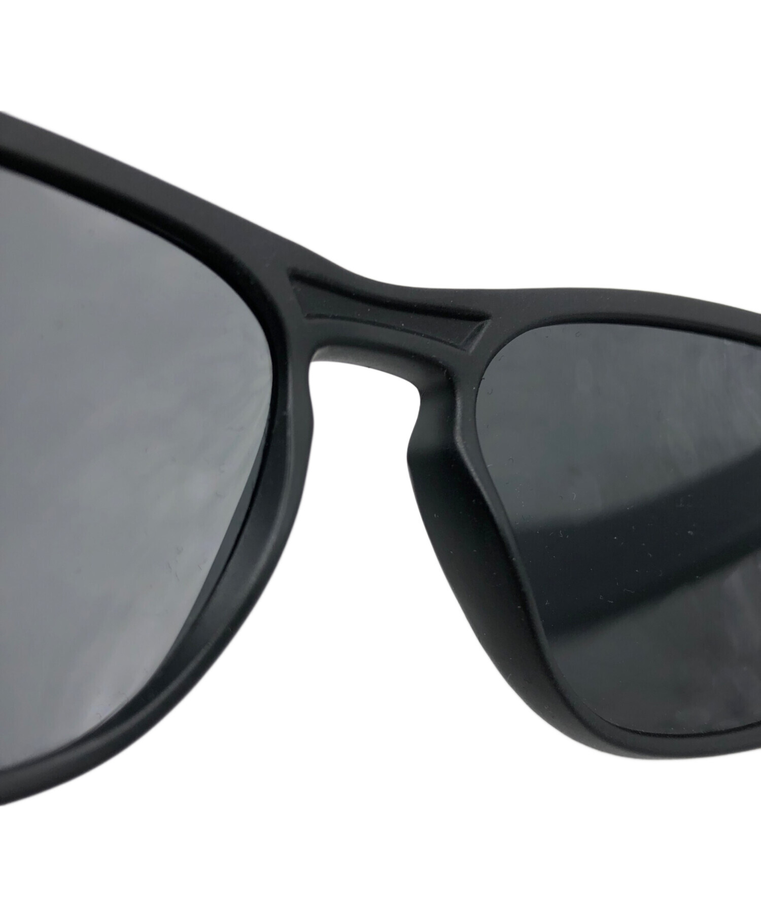 中古・古着通販】OAKLEY (オークリー) マナーバーンサングラス/OAKLEY