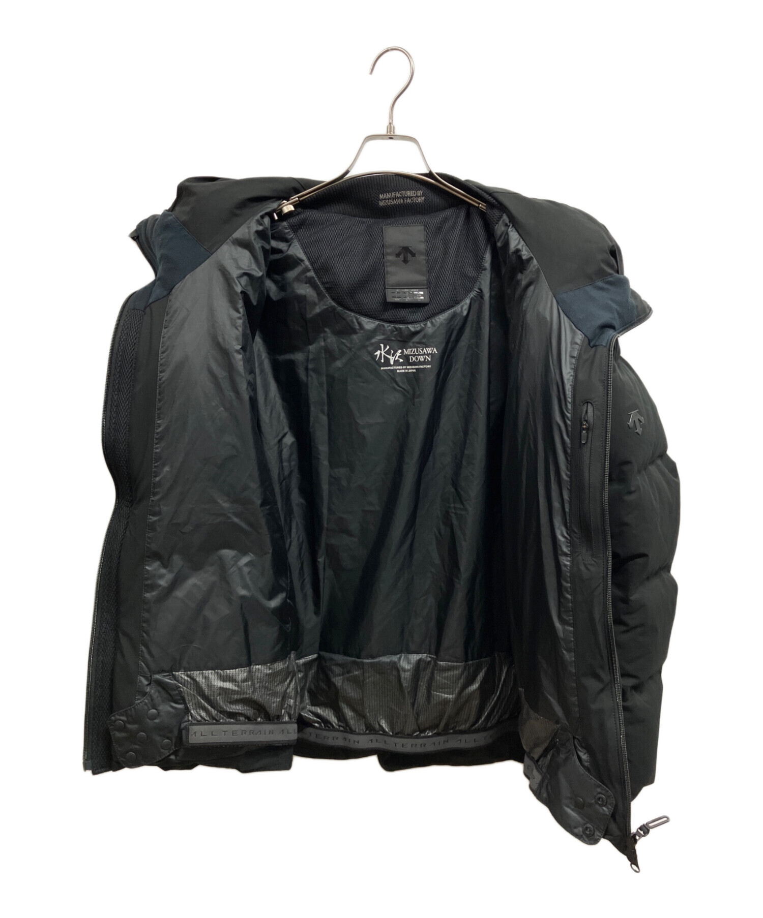 中古・古着通販】DESCENTE (デサント) マウンテニア ブラック サイズ:L