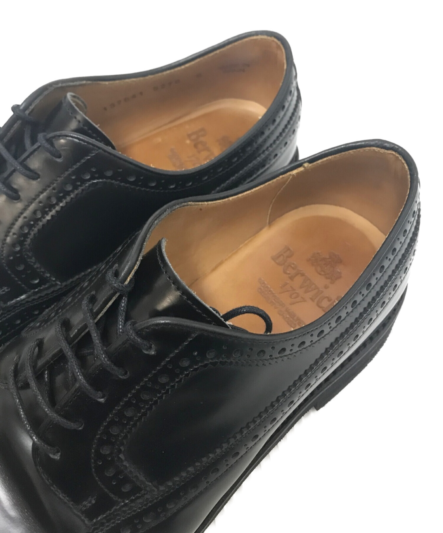 Berwick ブラック ウィングチップシューズ 中古・古着通販】berwick (バーウィック) ウィングチップシューズ