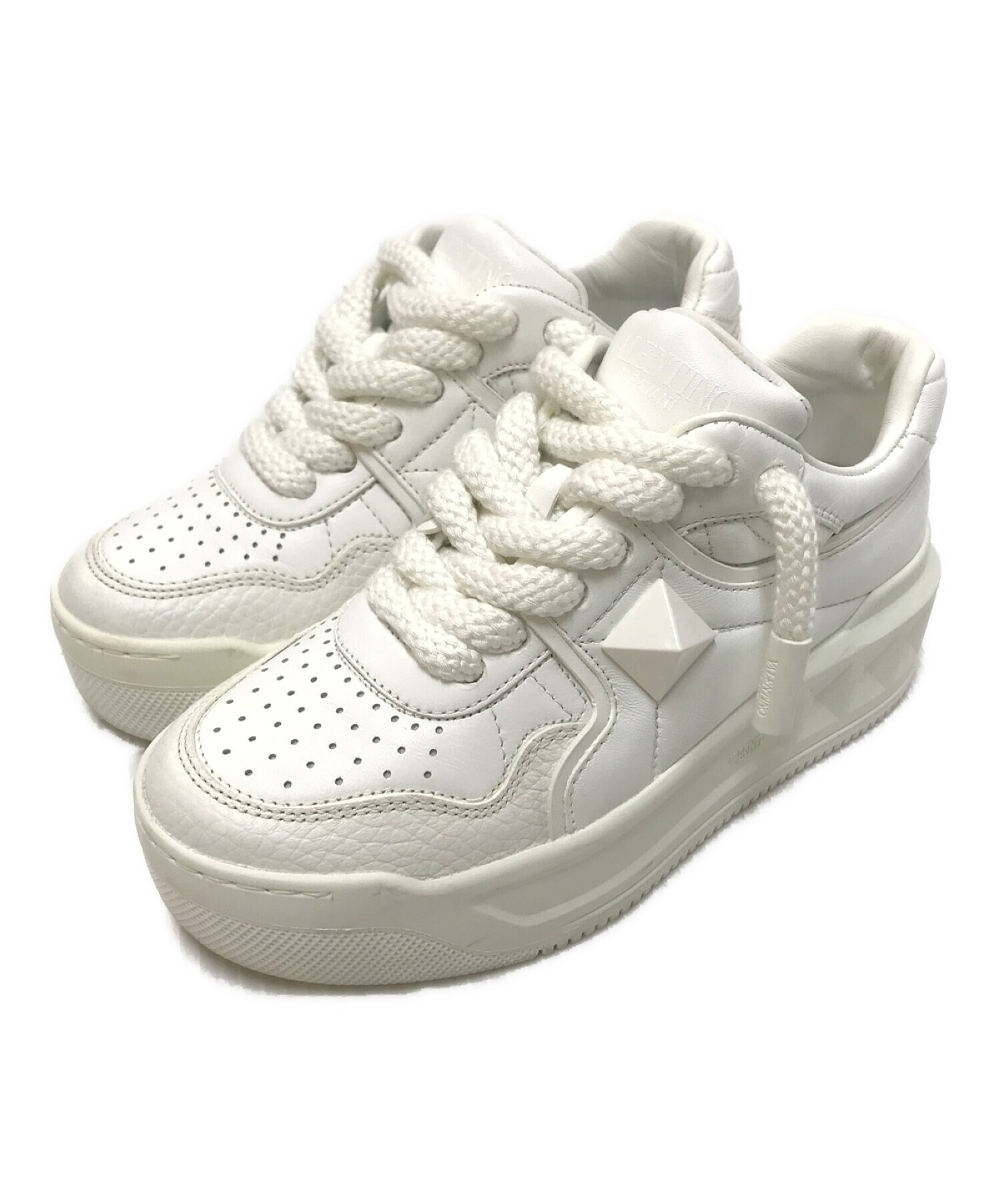 美品✨　VALENTINO ヴァレンティノ　ワンスタッズ　ロートップ　スニーカー ワンスタッズ ナッパレザー ロートップスニーカー for メンズ インチ