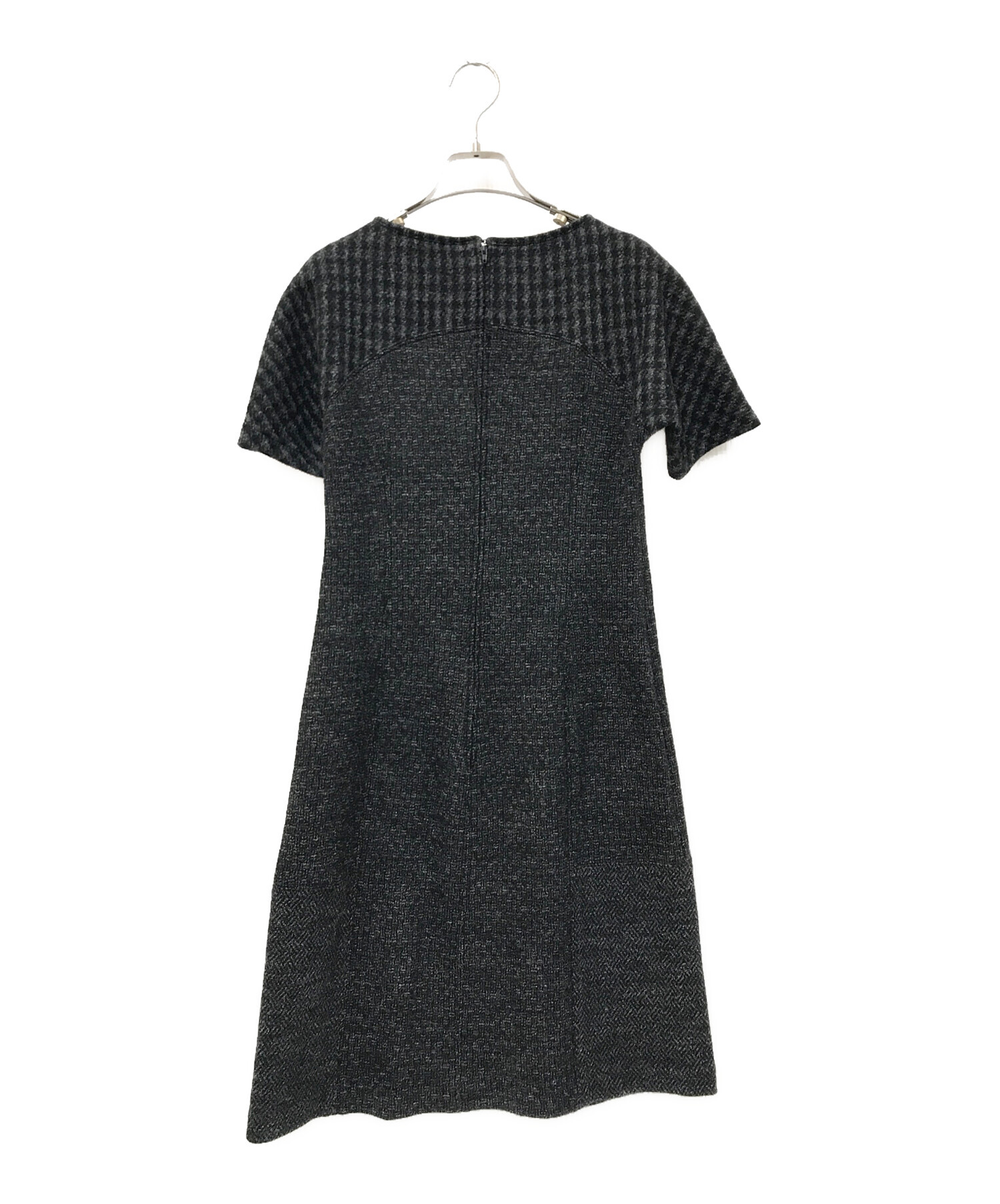 中古・古着通販】ETRO (エトロ) 半袖ニットワンピース ブラック 中古・古着通販】ETRO (エトロ) 半袖ニットワンピース ブラック