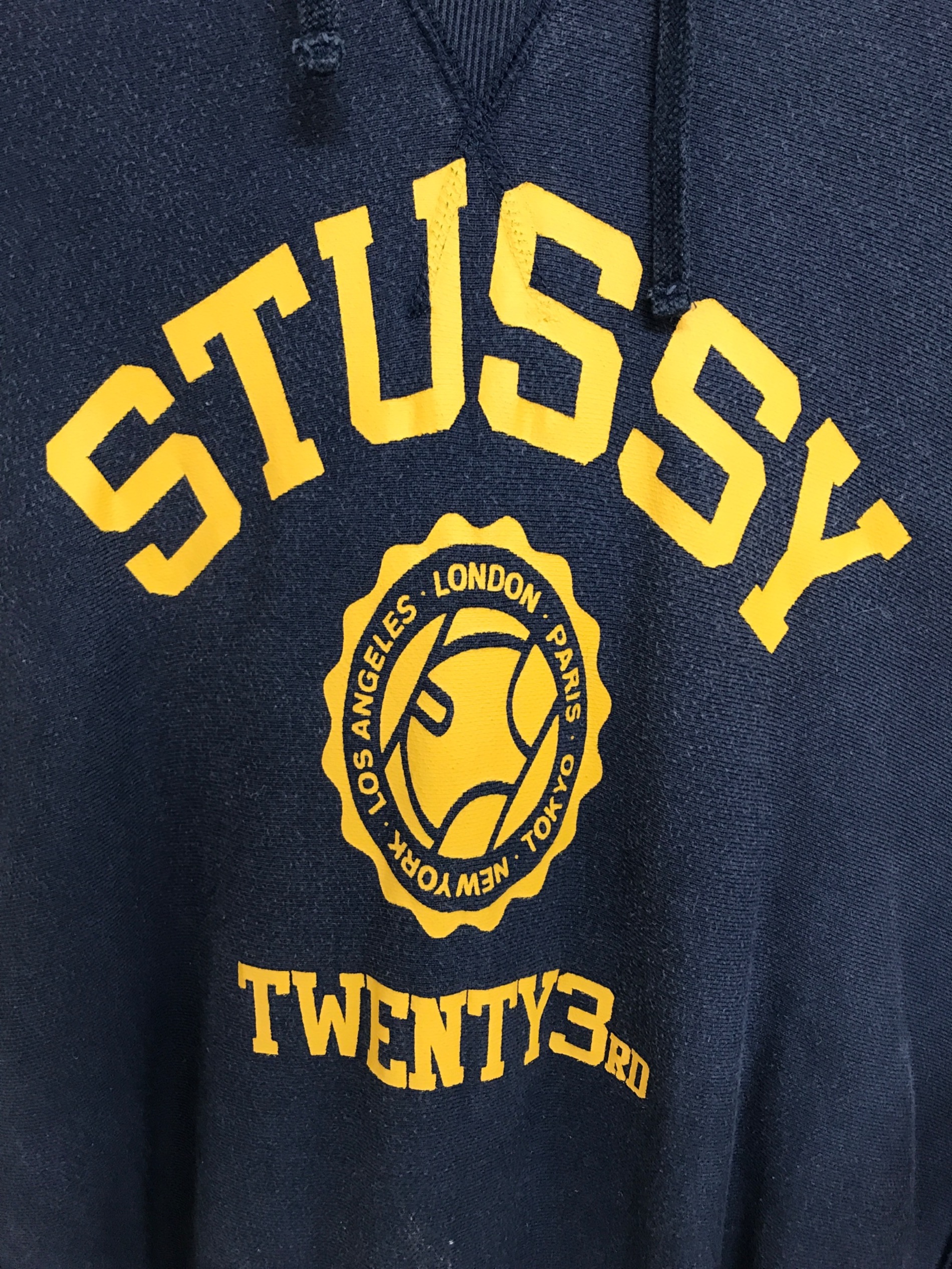 中古・古着通販】stussy (ステューシー) カレッジプリントパーカー