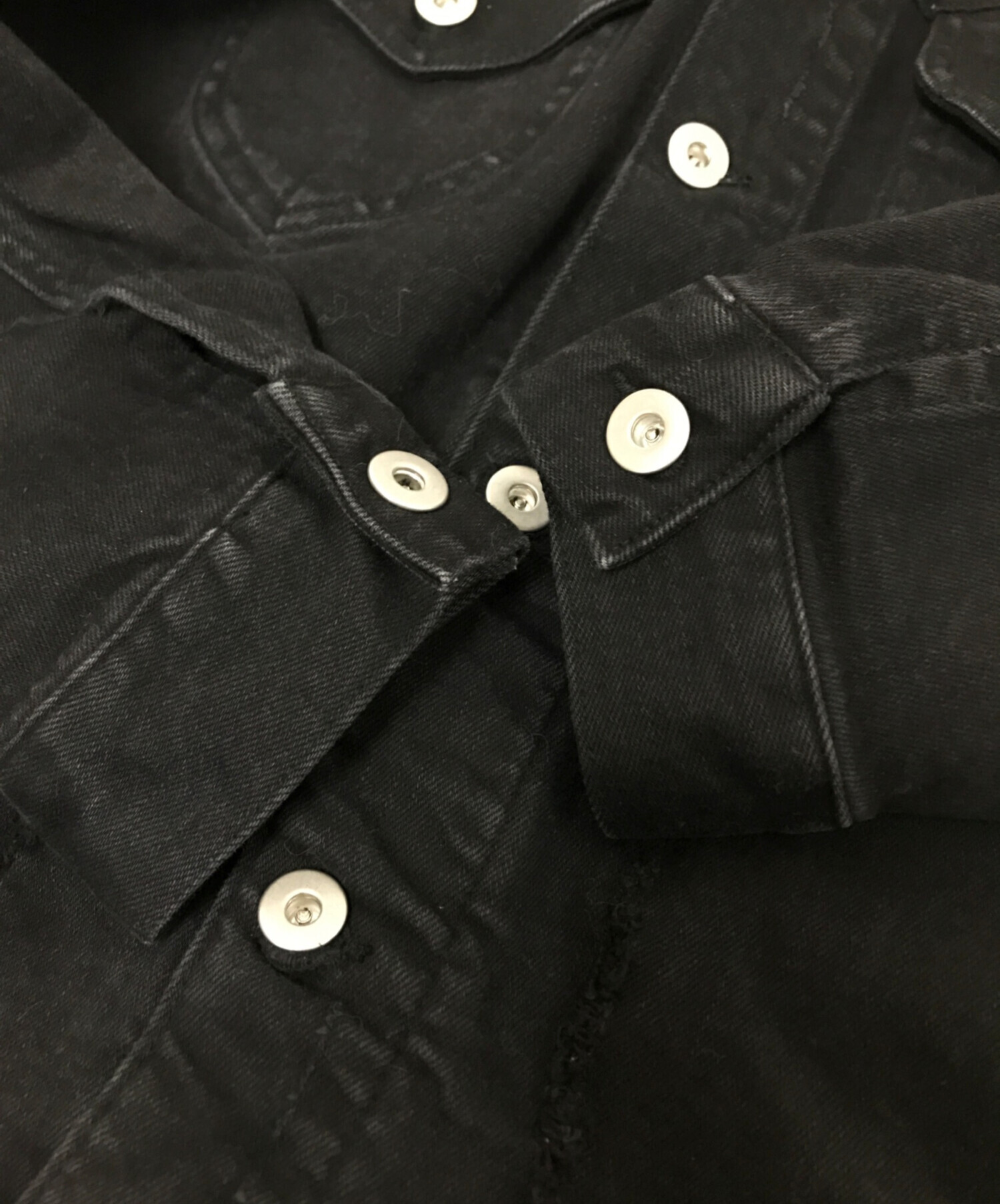 中古・古着通販】WHITELAND (ホワイトランド) ダメージ加工ブラック 