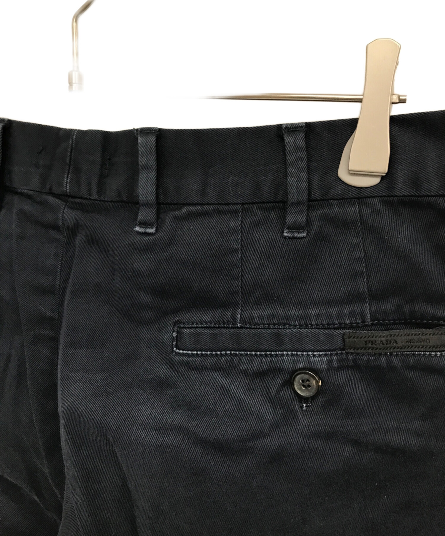 中古・古着通販】PRADA (プラダ) テーパードパンツ ネイビー サイズ:32