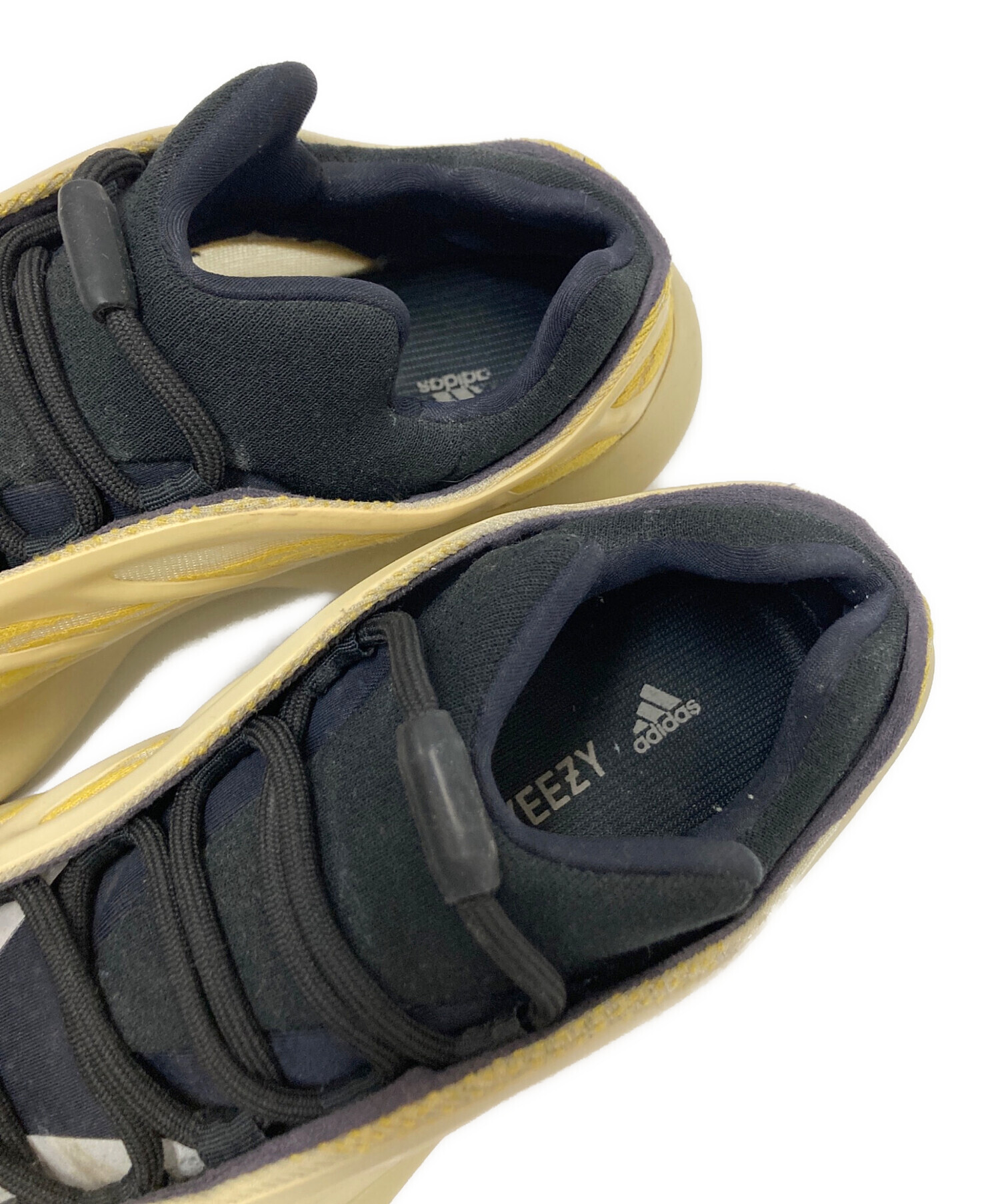 中古・古着通販】adidas (アディダス) YEEZY 700 V3 ベージュ サイズ 