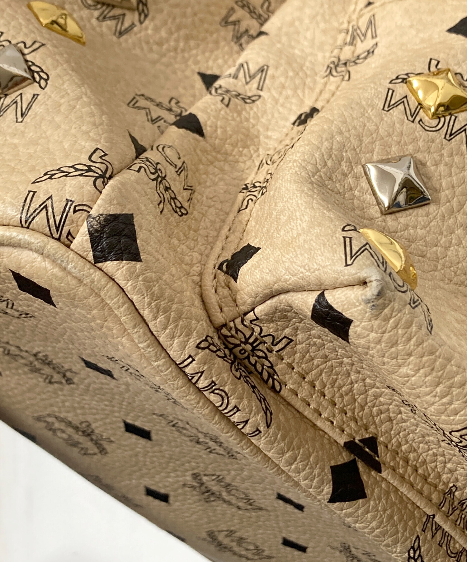 MCM ロゴプリント ベージュ リュック MCM ロゴプリント リュック・バックパック MCM ロゴプリント ベージュ