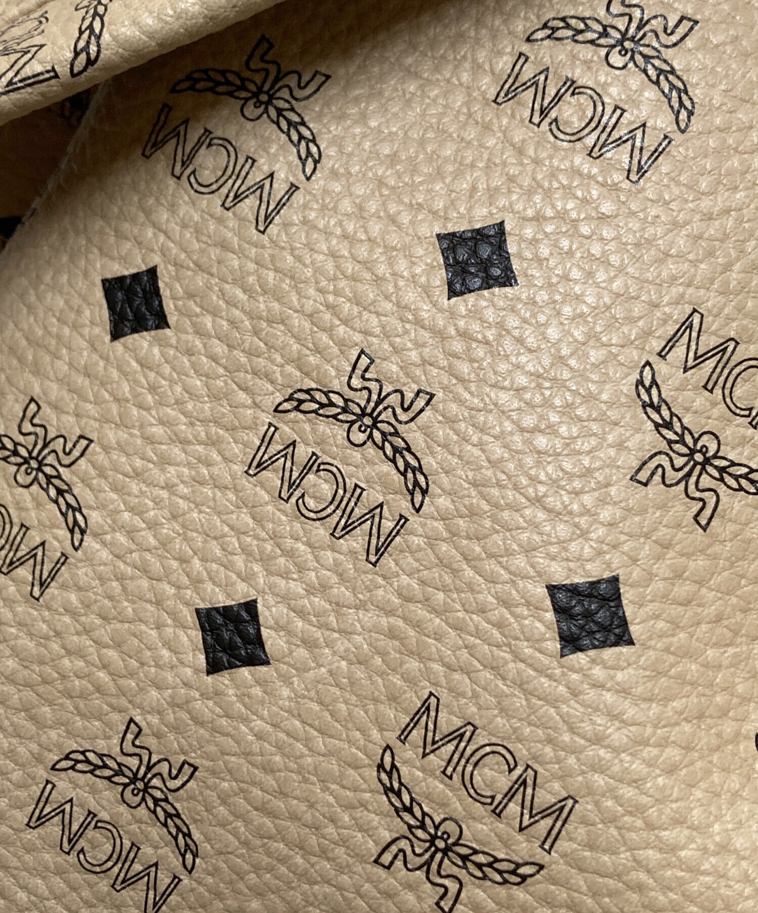 中古・古着通販】MCM (エムシーエム) ロゴバックパック ベージュ