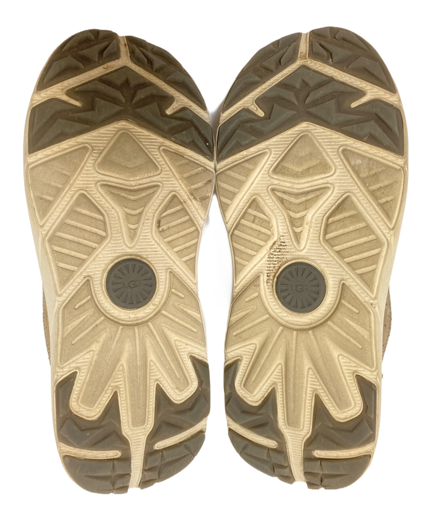 タイムセール中 UGG ベージュ 厚底スニーカー 中古・古着通販】UGG (アグ) 厚底スニーカー ベージュ サイズ