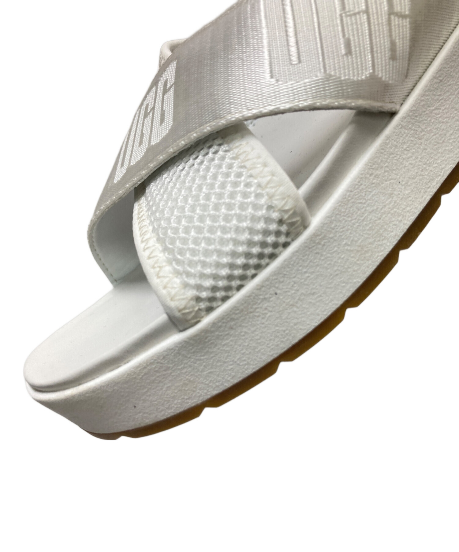中古・古着通販】UGG (アグ) サンダル ホワイト サイズ:24.0cm