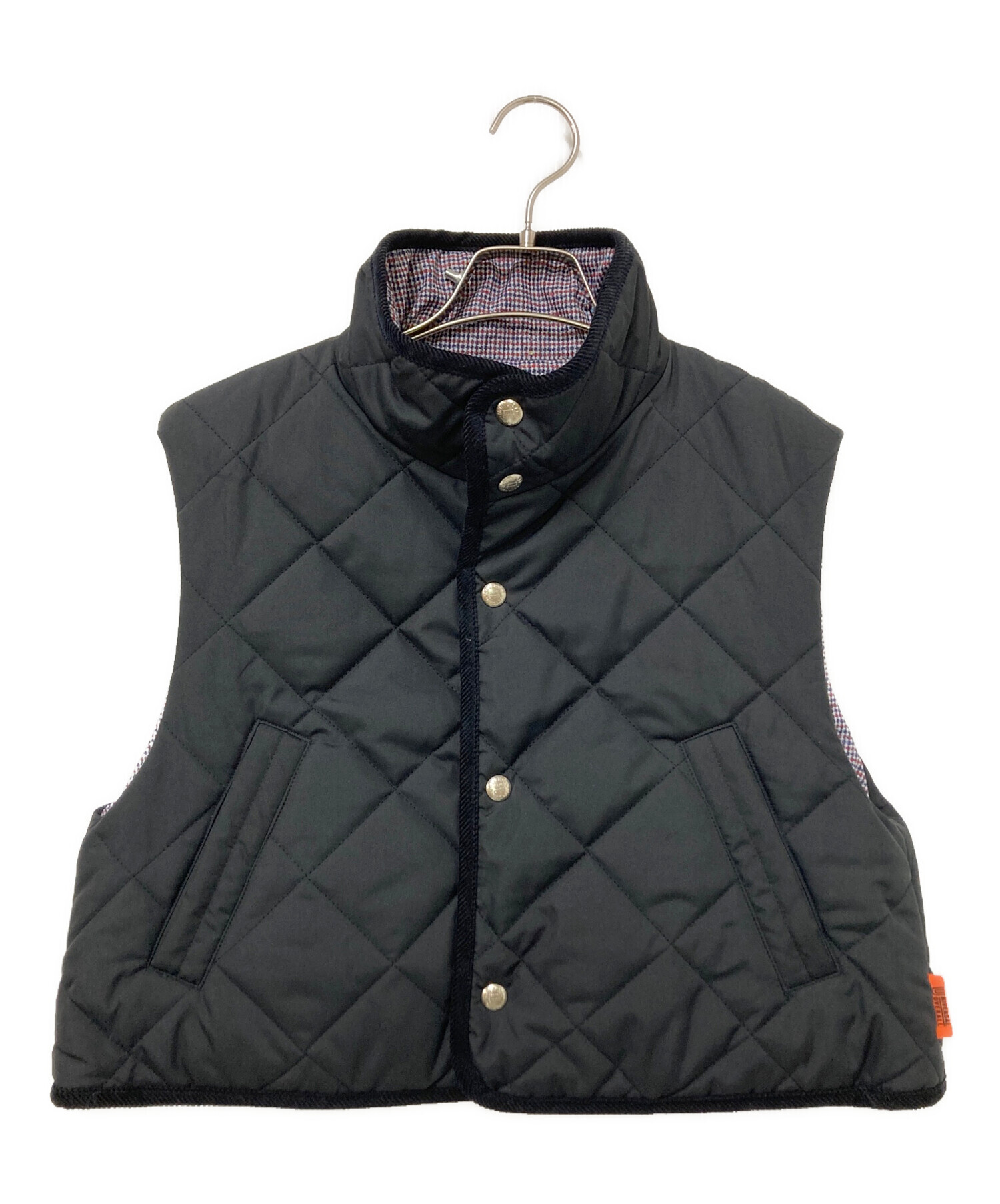 【新品未使用】ユニバーサルオーバーオール　キルティングベスト　ブラック 中古・古着通販】UNIVERSAL OVERALL (ユニバーサルオーバーオール