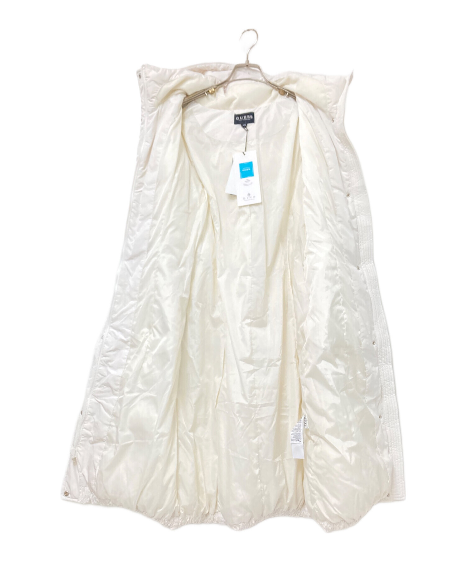 中古・古着通販】GUESS (ゲス) ダウンコート ホワイト サイズ:XS 