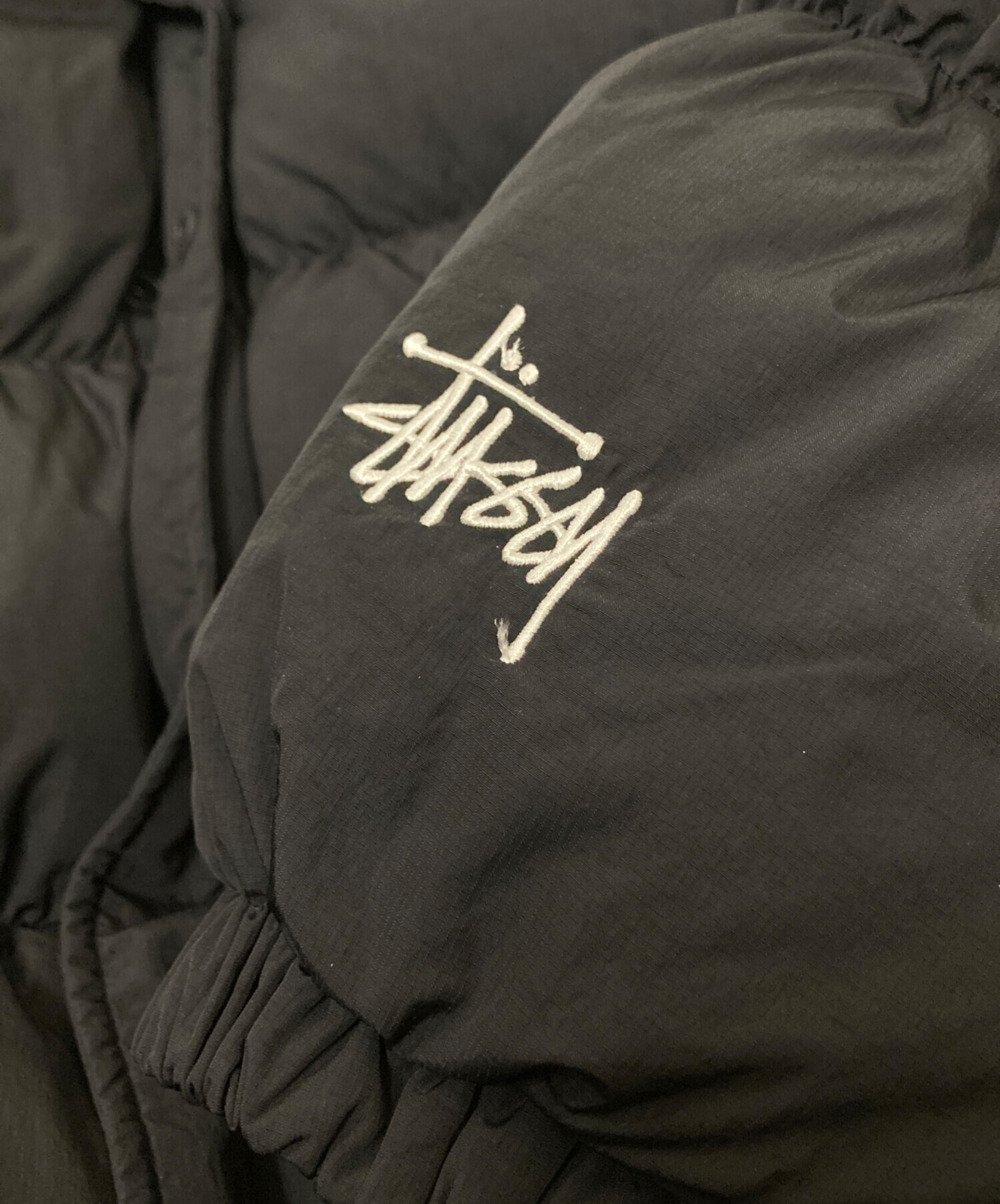 中古・古着通販】stussy (ステューシー) ダウンジャケット ブラック