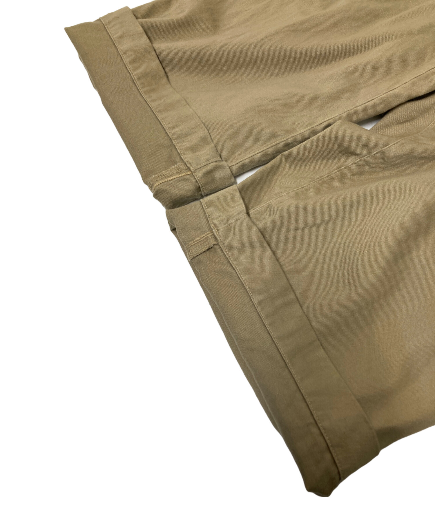 COMOLI コモリ　ベージュパンツ　汚れあり　格安 COMOLI（コモリ） 22SS コットン シンチバック チノオーバーパンツ