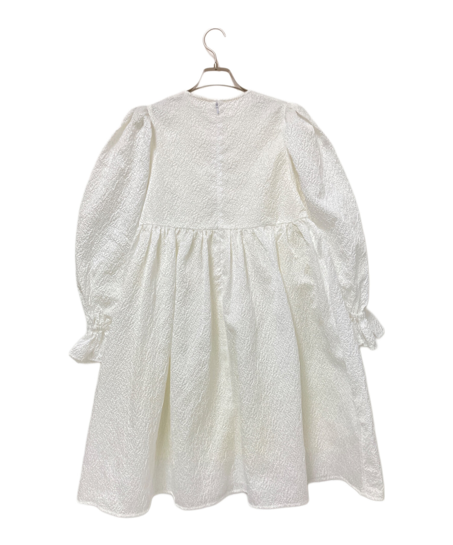中古・古着通販】Bibiy. (ビビィ) フリル付きワンピース ホワイト