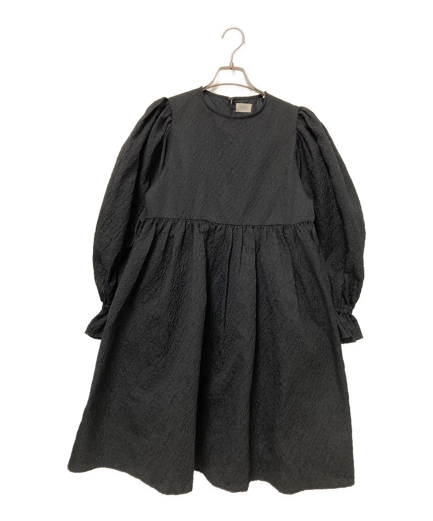 タグ付き新品 bibiy EFFIE PUFF KNIT ニット ブラック 中古・古着通販】Bibiy. (ビビィ) angie puff opワンピース ブラック