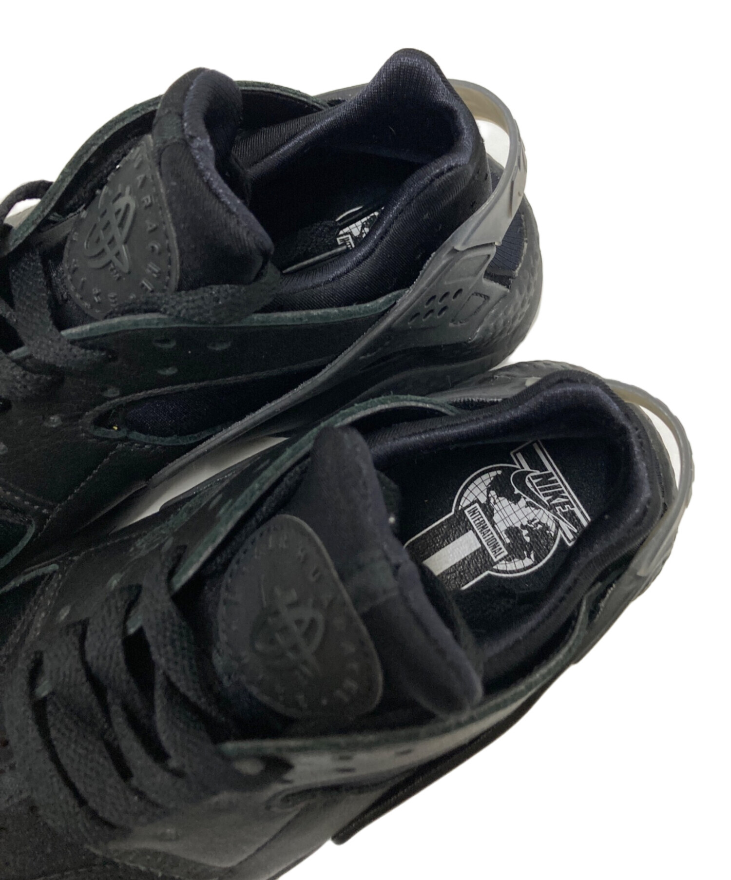 中古・古着通販】NIKE (ナイキ) W AIR HUARACHE ブラック サイズ:24.5 