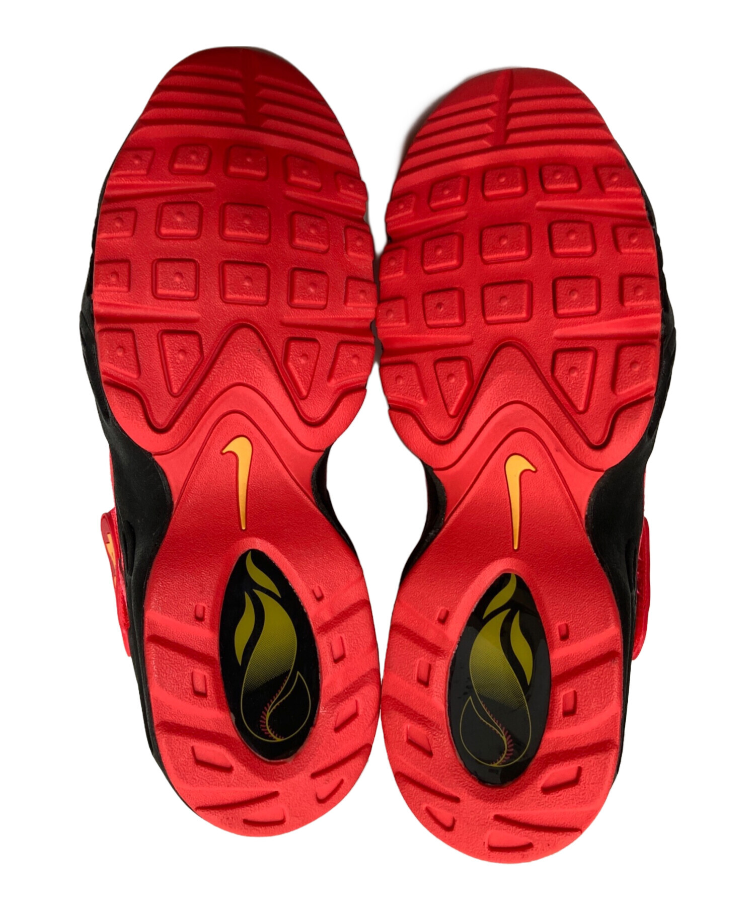 Nike ヴィンテージ風 レッドスニーカー 28cm 中古・古着通販】NIKE (ナイキ) ハイカットスニーカー ブラック×レッド