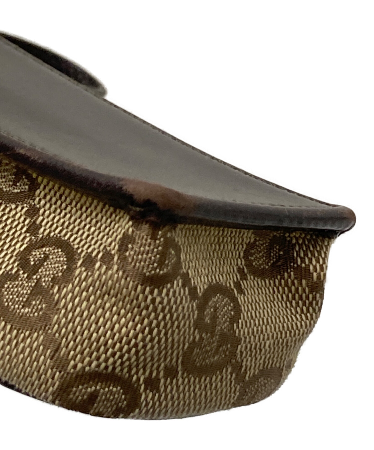 GUCCI ブラウンレザー ケース 中古・古着通販】GUCCI (グッチ) ケース ベージュ×ブラウン サイズ