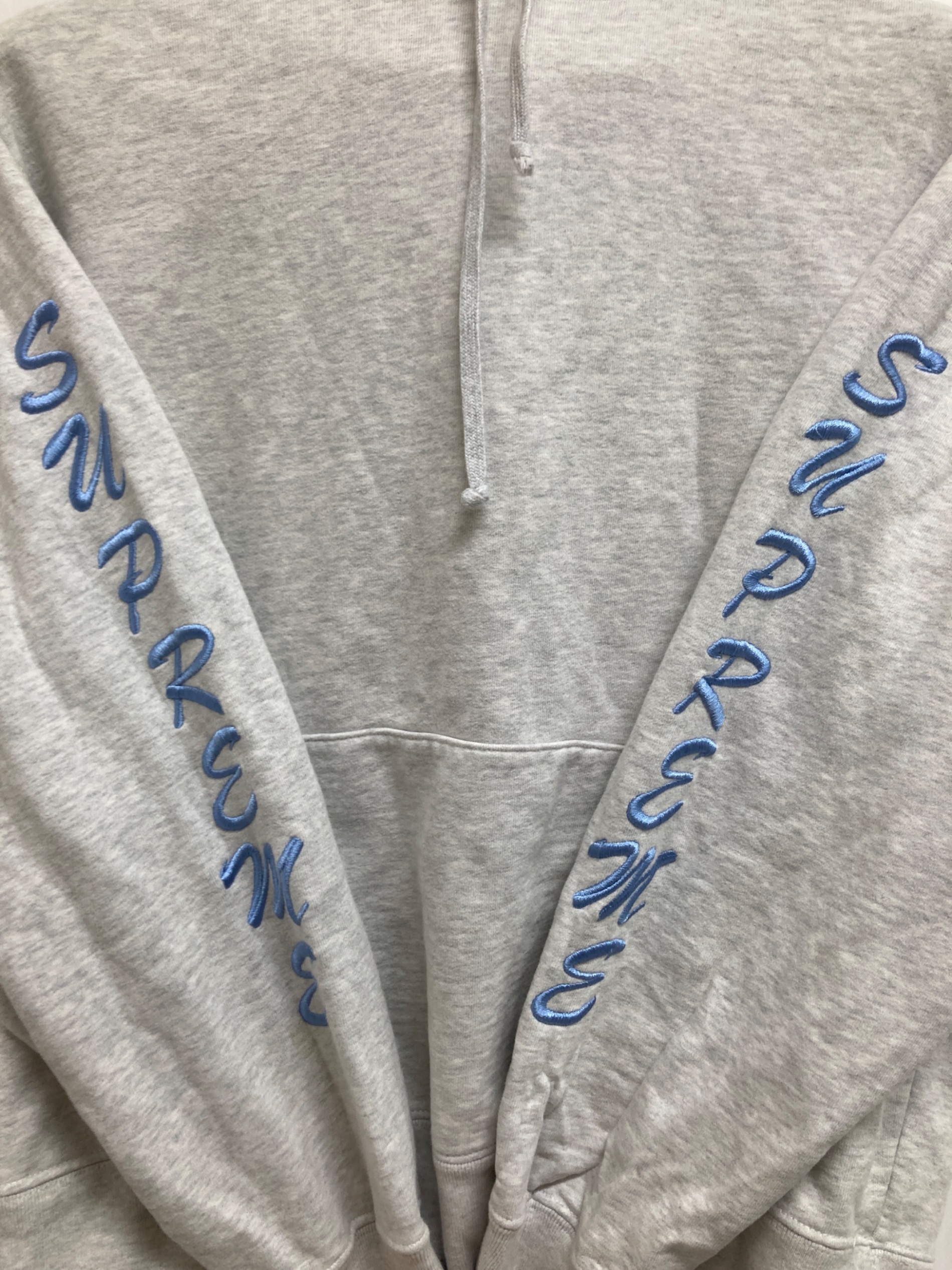 supreme シュプリーム　ガーディアン　Mサイズ 中古・古着通販】SUPREME (シュプリーム) Guardian Hooded Sweatshirt