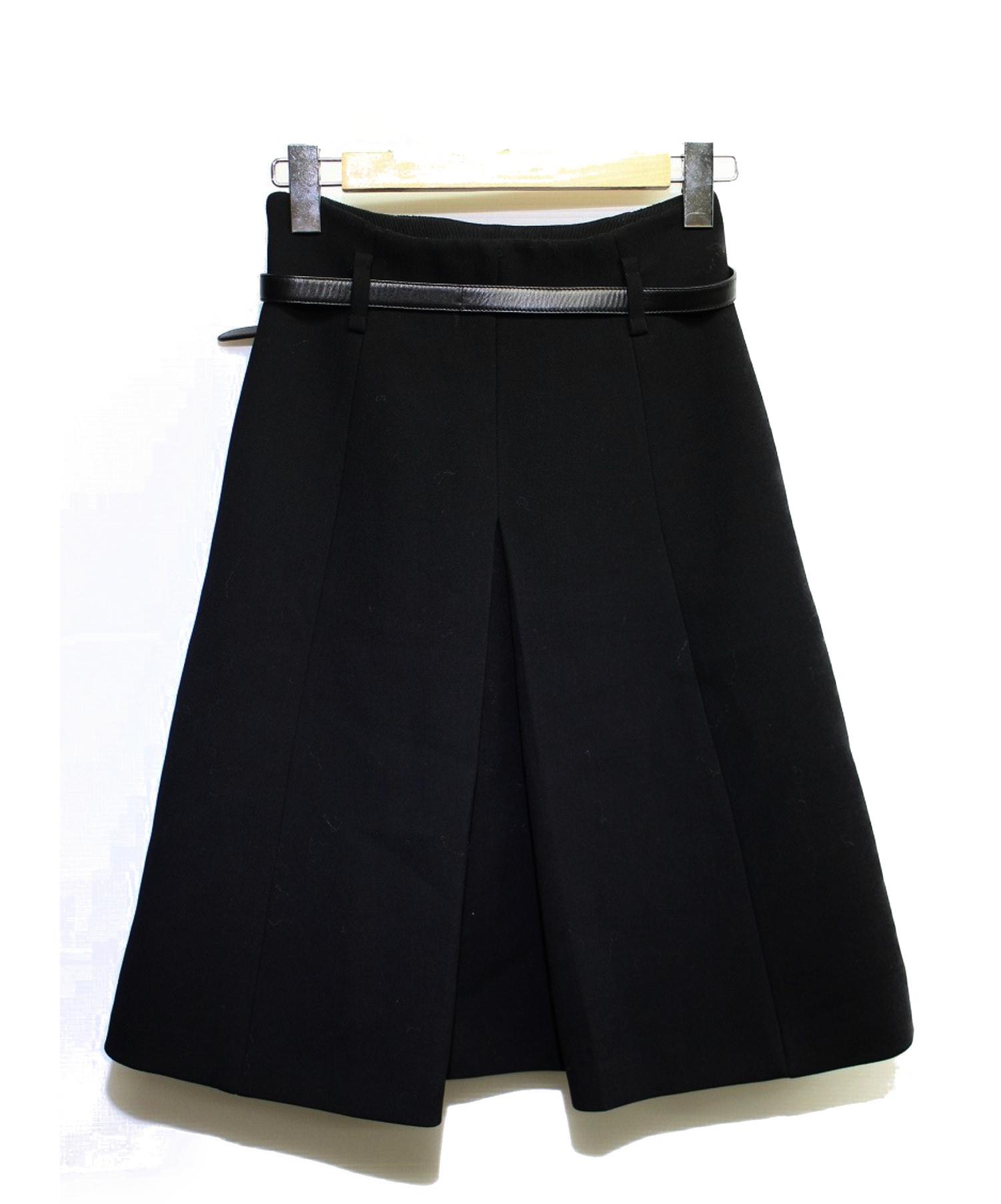 PRADA プラダ サイズ38 黒色スカート 専用ベルト付き