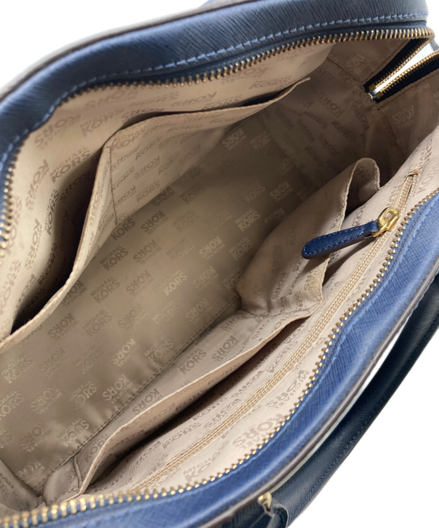 ま*ま様 マイケルコース MICHAEL KORS ボストンバック ネイビー レ 中古・古着通販】MICHAEL KORS (マイケルコース) ミニボストンバッグ