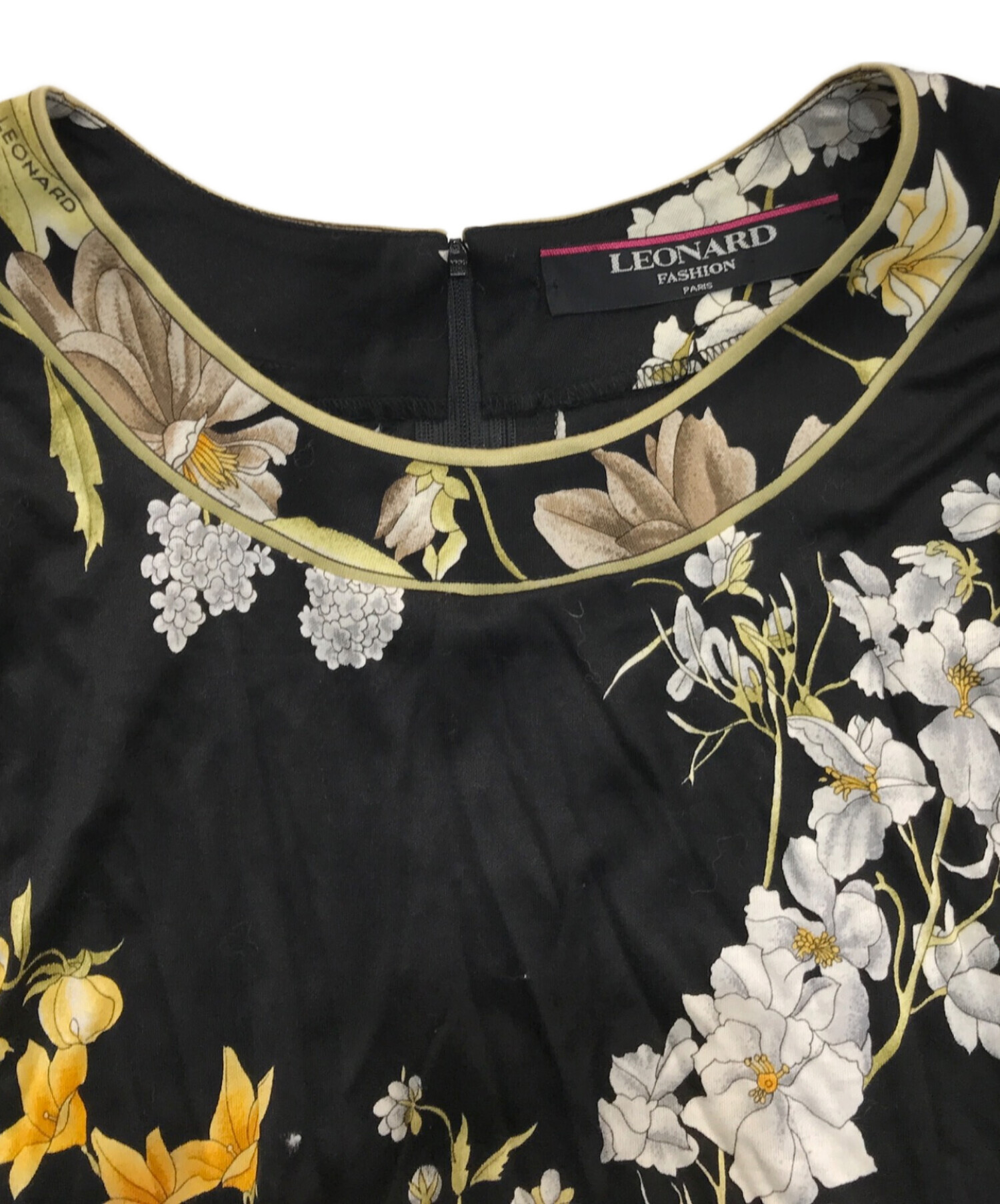 レオナール LEONARD 大きいサイズ 花柄ジャケット スカート セットアップ ☆ LEONARD レオナール ノーカラー ジャケット スカート セットアップ