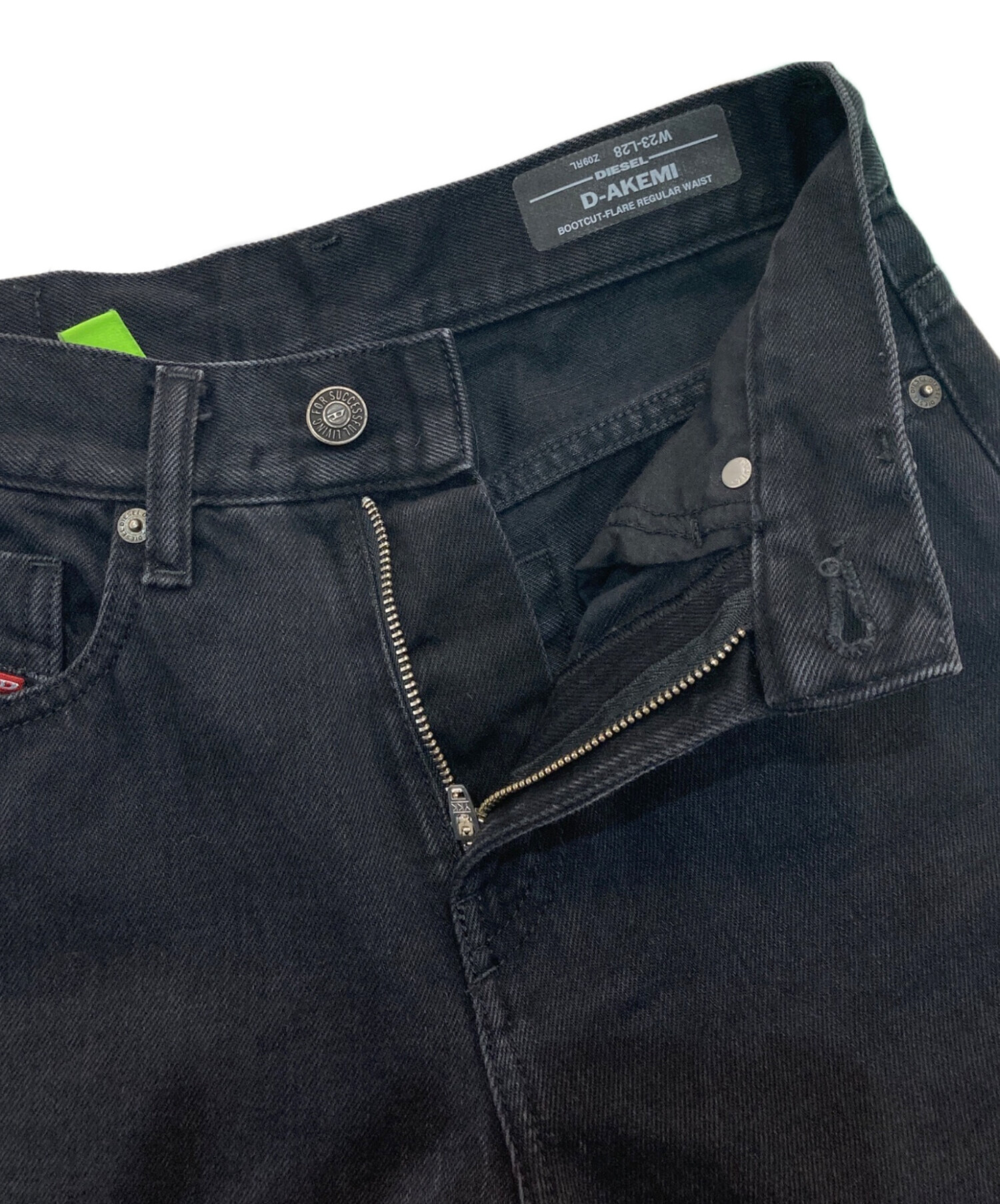 ✨美品✨　DIESEL ワイドフレアデニム　D-AKEMI W27 ブラック フレア Jeans - 1978 D-Akemi | ブラック/ ダークグレー