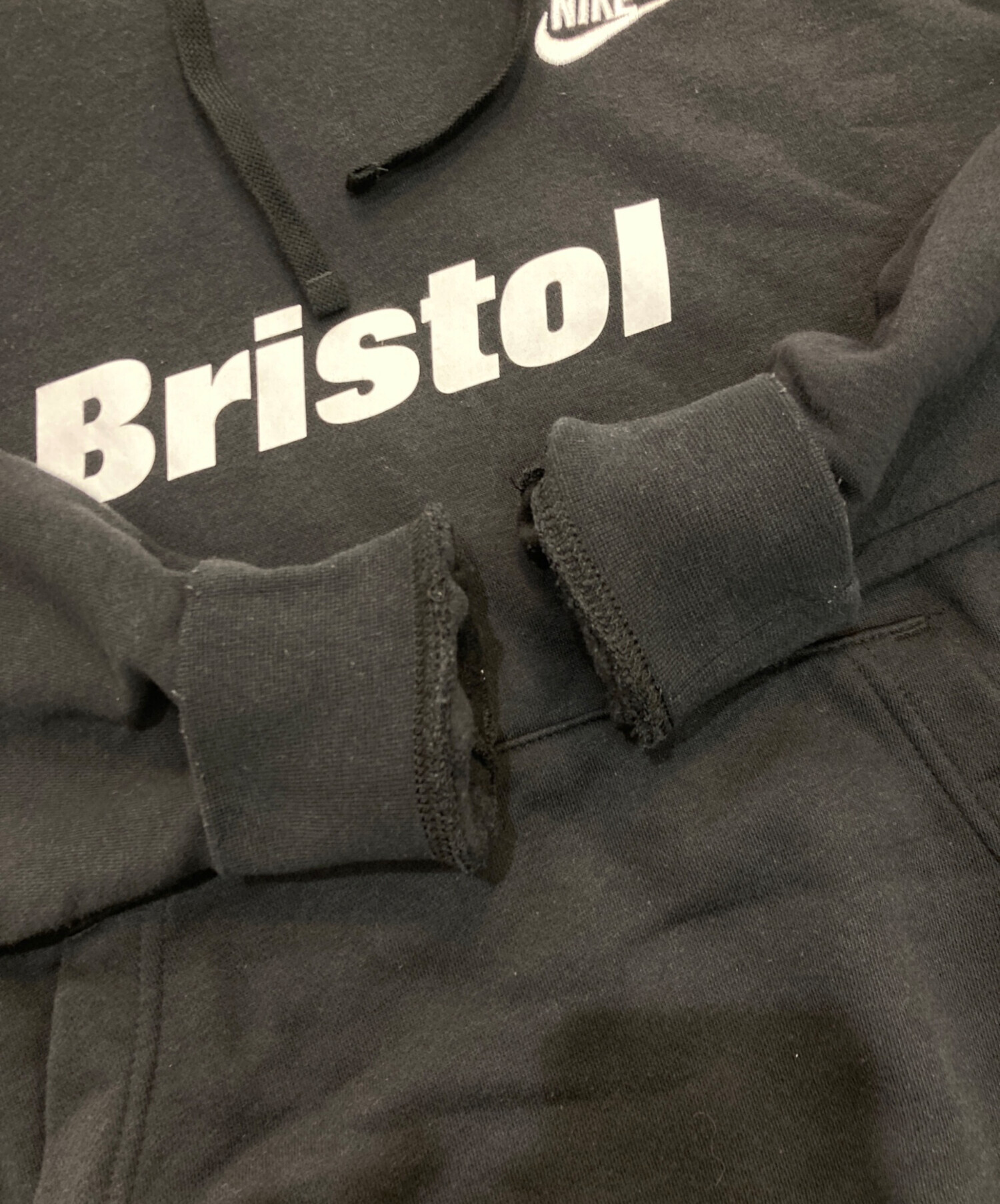 FCRB×NIKEのプルオーバーパーカー　未使用品 中古・古着通販】NIKE (ナイキ) F.C.R.B. (エフシーレアルブリストル