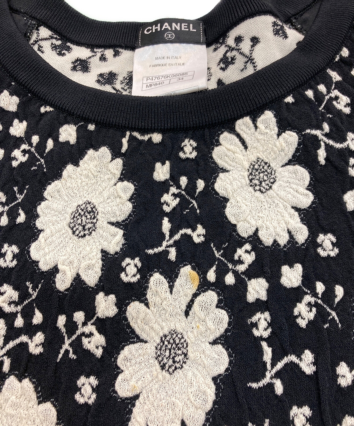 微難有美品　シャネル　ココマーク一杯　ココボタン　ニット　花柄　ワンピース 中古・古着通販】CHANEL (シャネル) ココマークボタン花柄半袖
