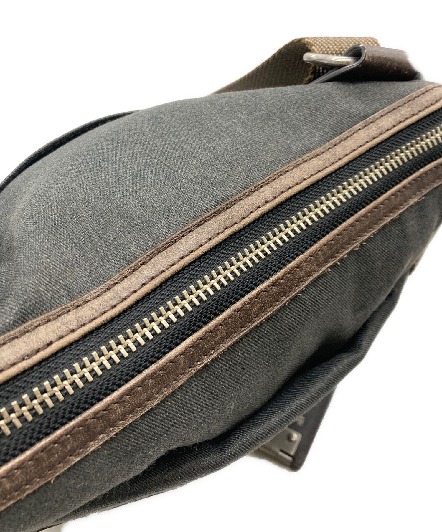 中古・古着通販】TUMI (トゥミ) ショルダーバッグ 22304ATH2 グレー 