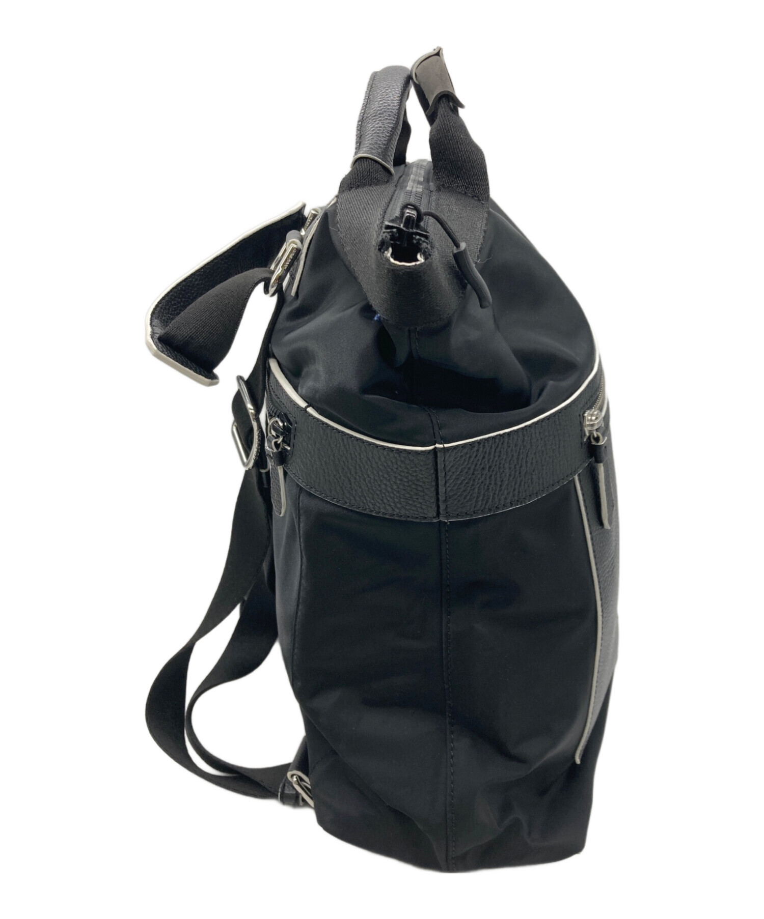 【新品未使用】COLE HAAN ナイロンバックパック 中古・古着通販】COLE HAAN (コールハーン) ナイロン バックパック