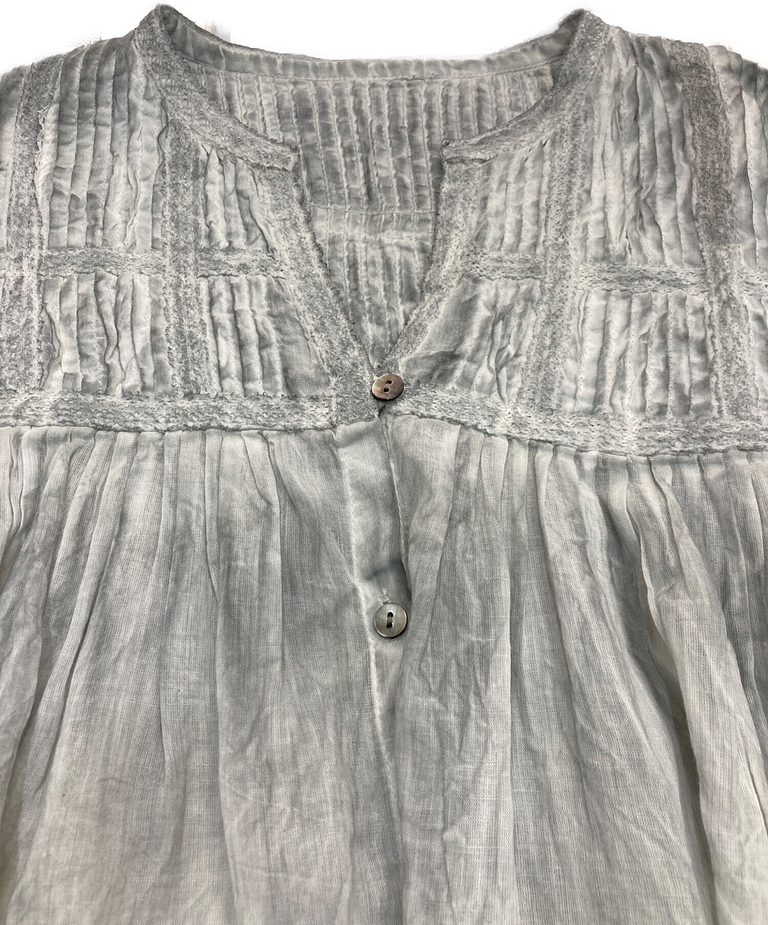中古・古着通販】kagure (カグレ) ピグメントダイピンタックブラウス