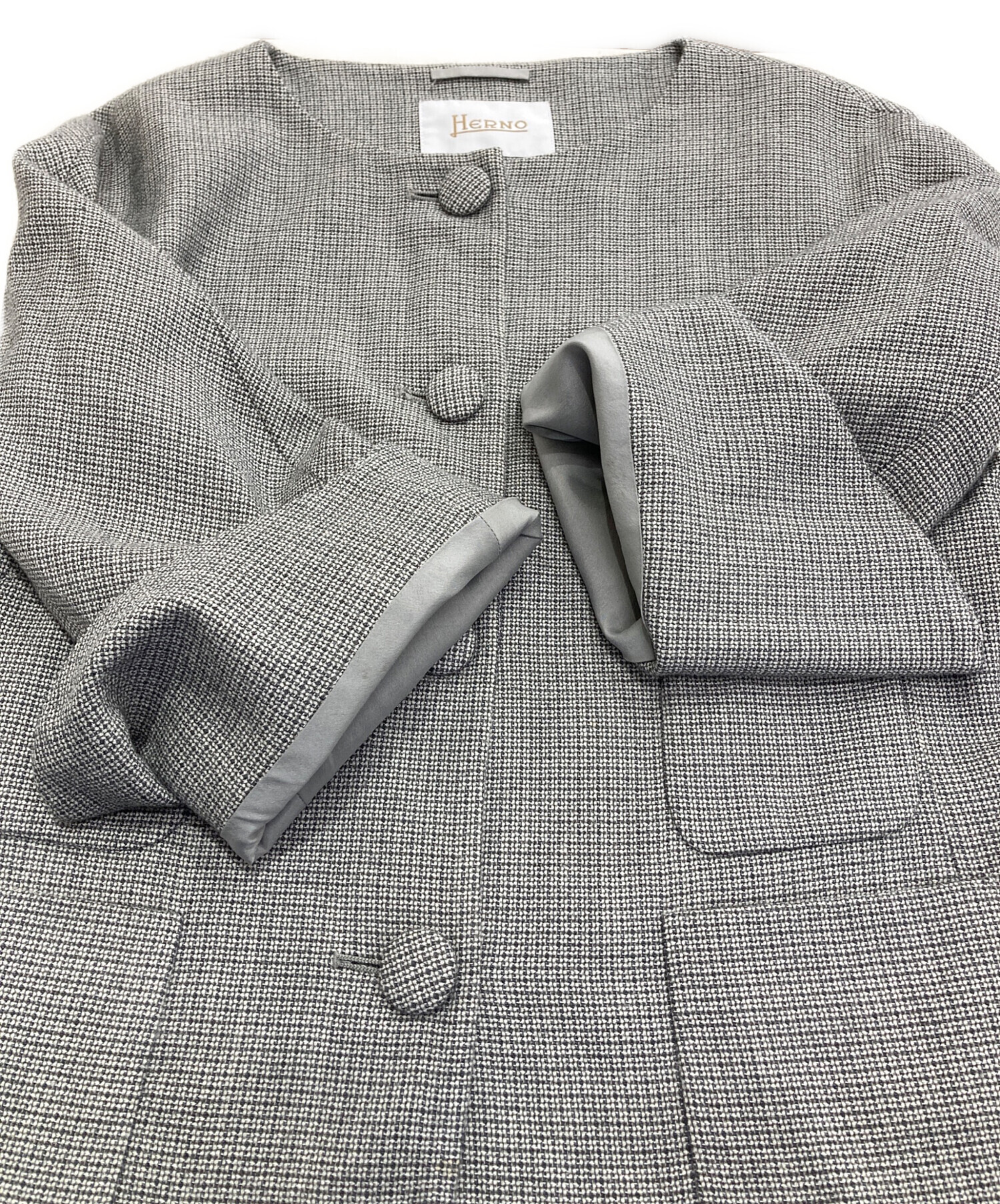 中古・古着通販】HERNO (ヘルノ) ノーカラージャケット グレー サイズ