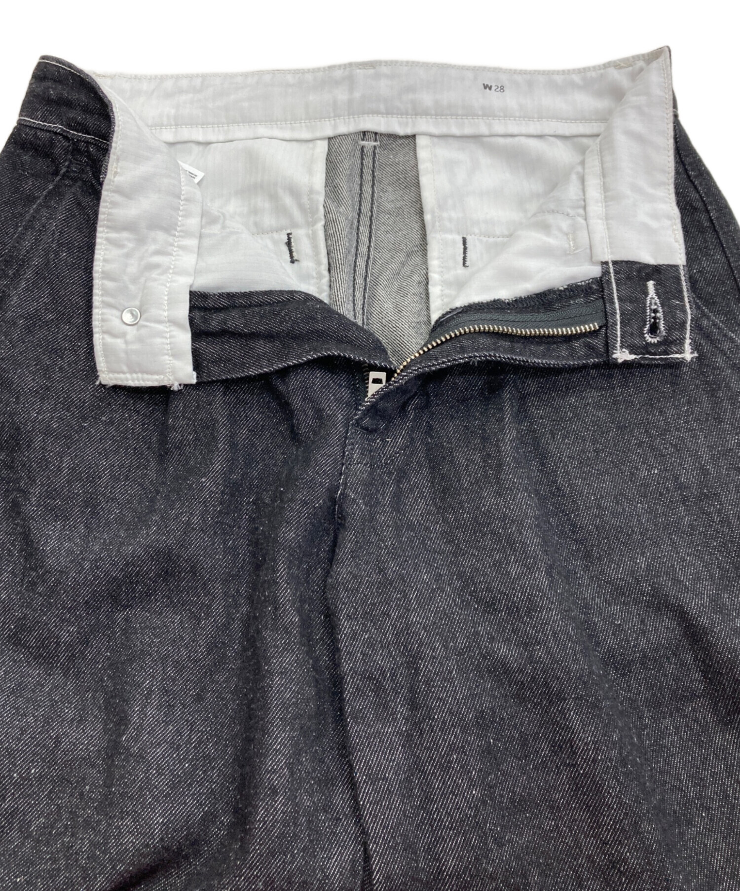 中古・古着通販】LEVI'S (リーバイス) タックデニムパンツ ブラック
