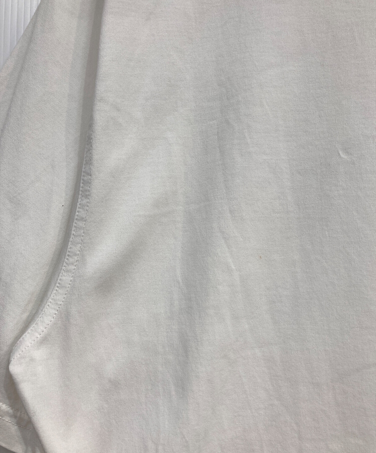 中古・古着通販】BURBERRY (バーバリー) TBラバーロゴ Tシャツ 