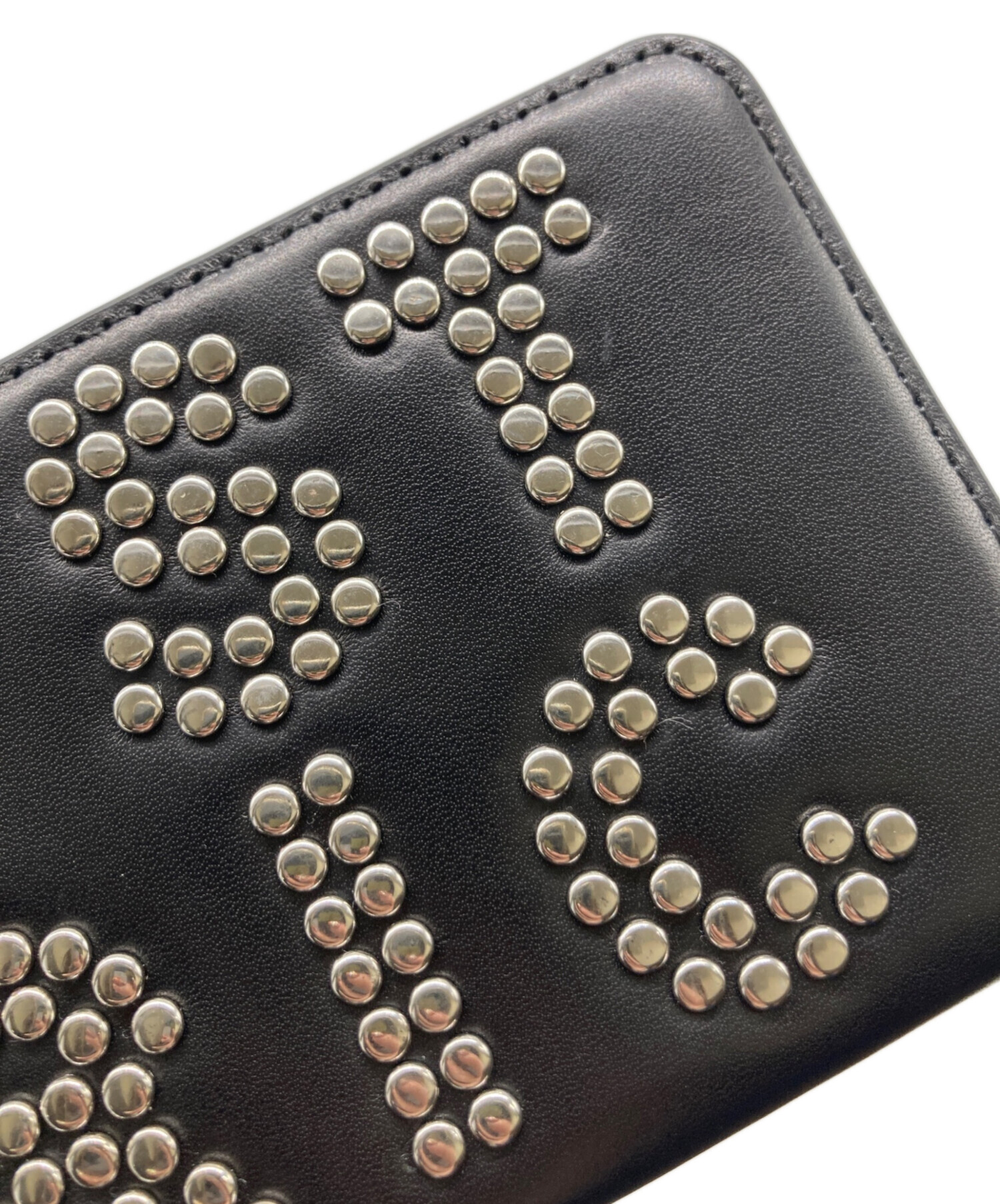 新品同様！HYSTERIC GLAMOUR スタッズ手帳型ケース 中古・古着通販】Hysteric Glamour (ヒステリックグラマー) スタッズ
